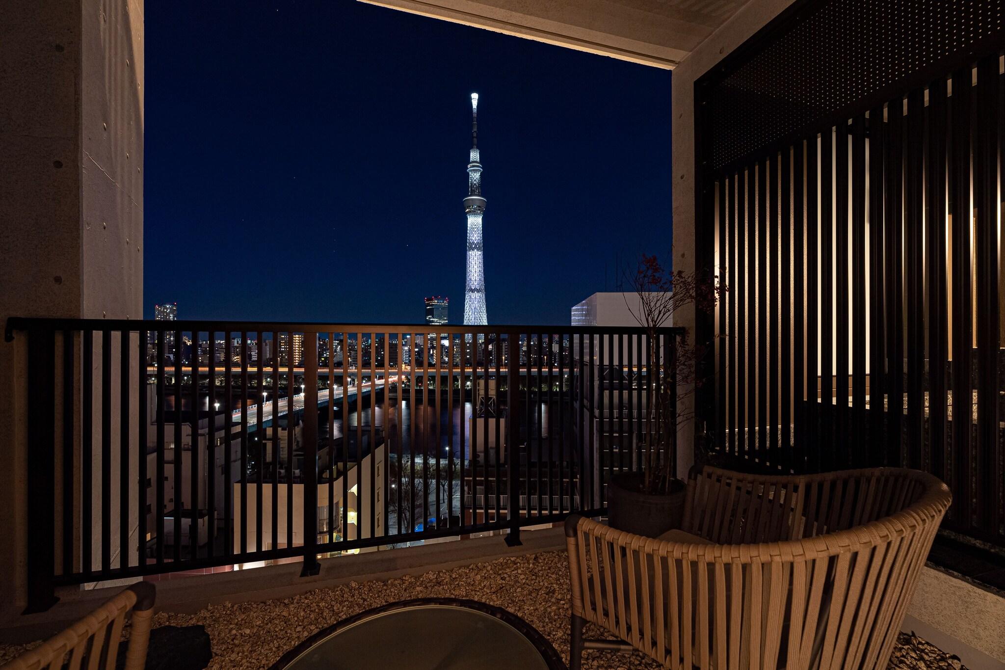 Twin Two Double Beds with Views