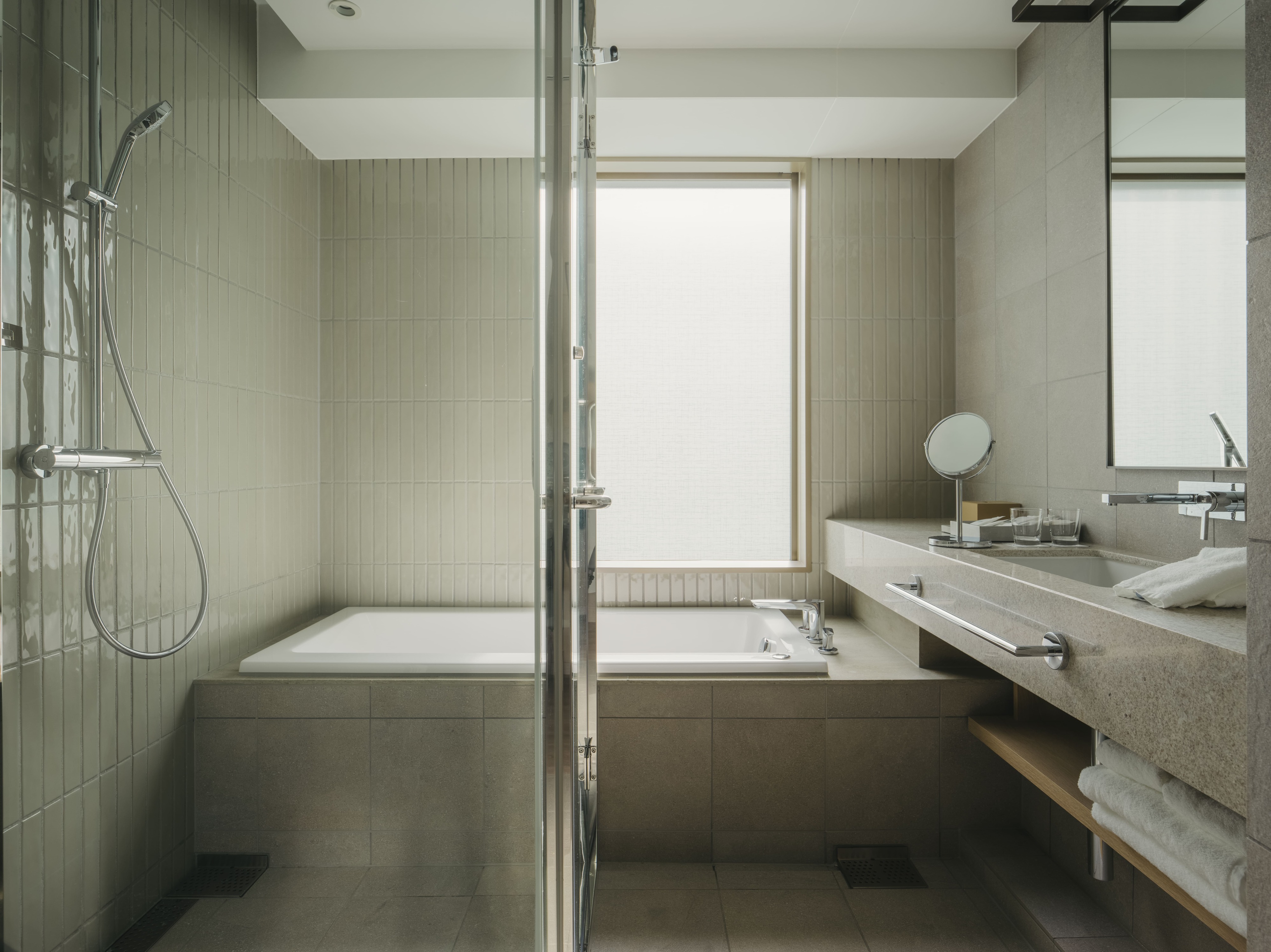 Double King Bed Non Smoking