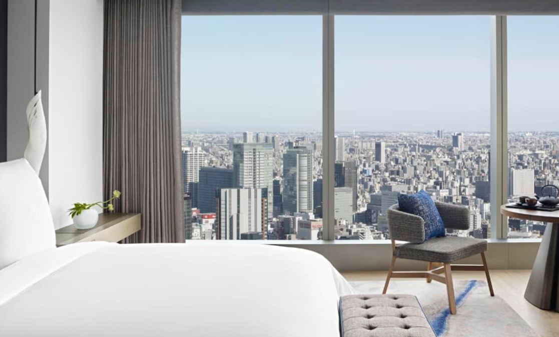 Studio Premier King Bed