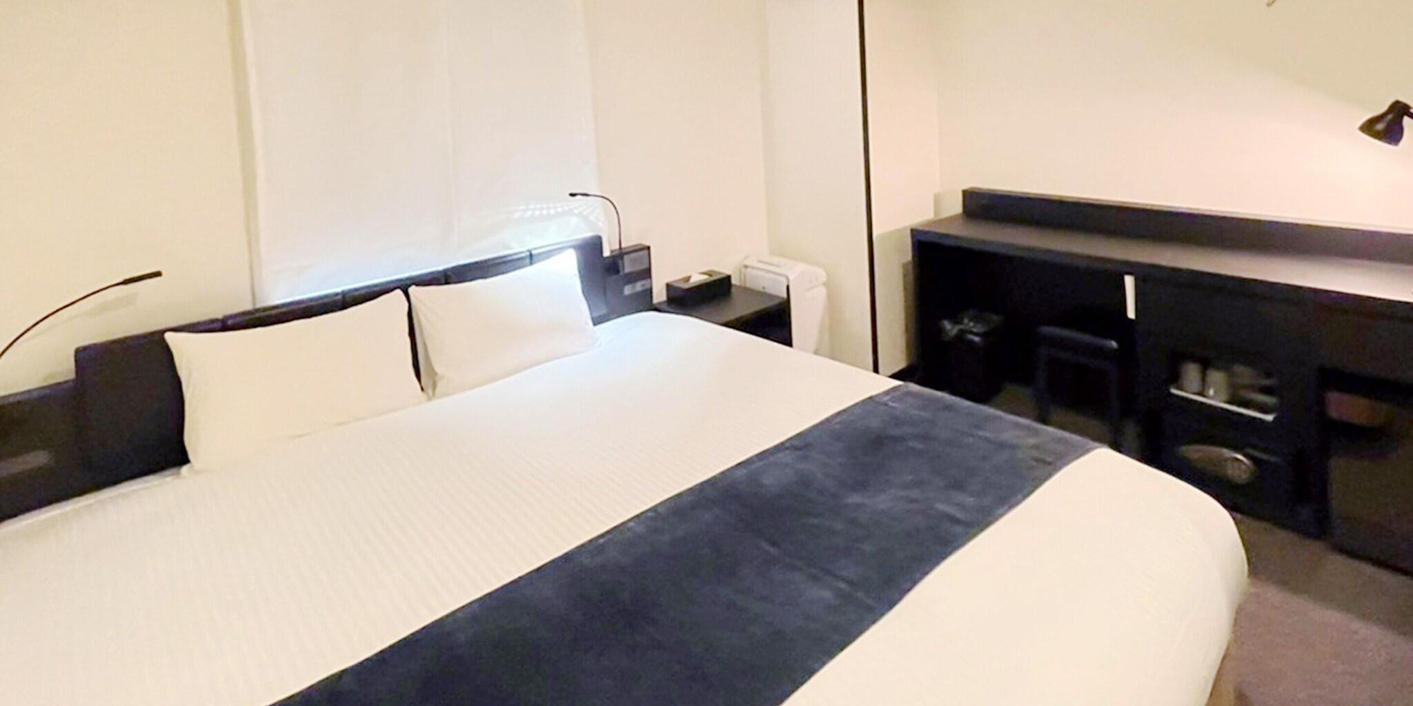 Double Deluxe Queen Bed