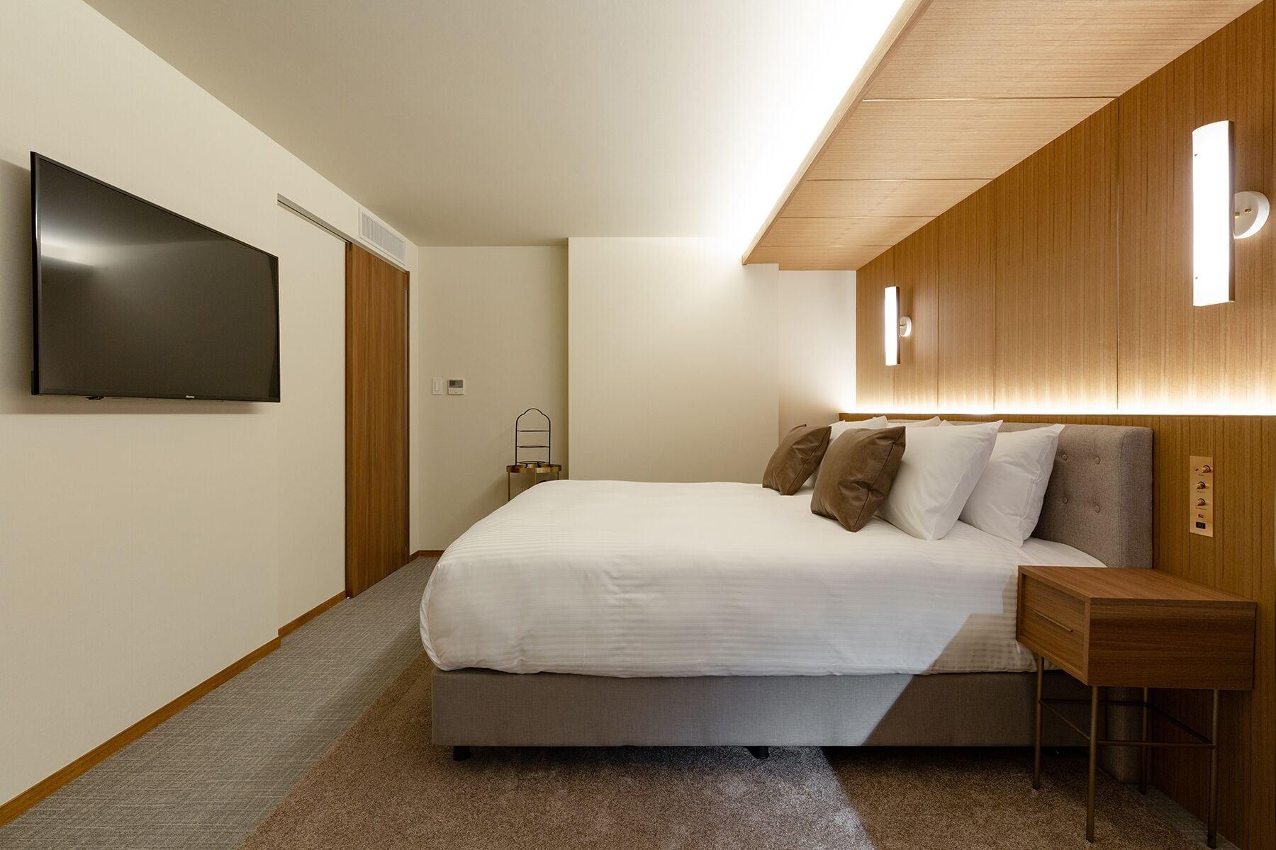 Double Superior King Bed