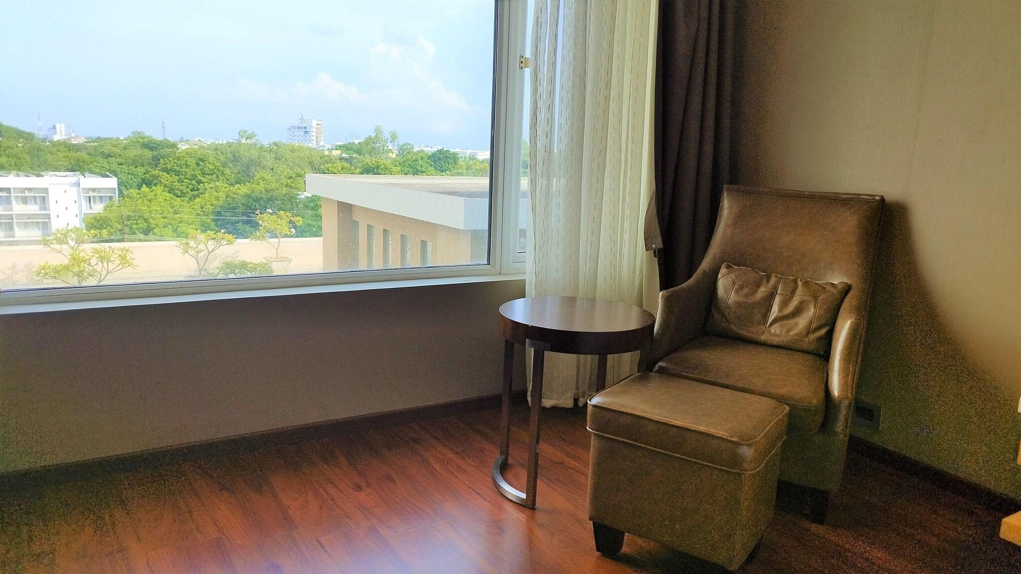 Suite King Bed One Bedroom 