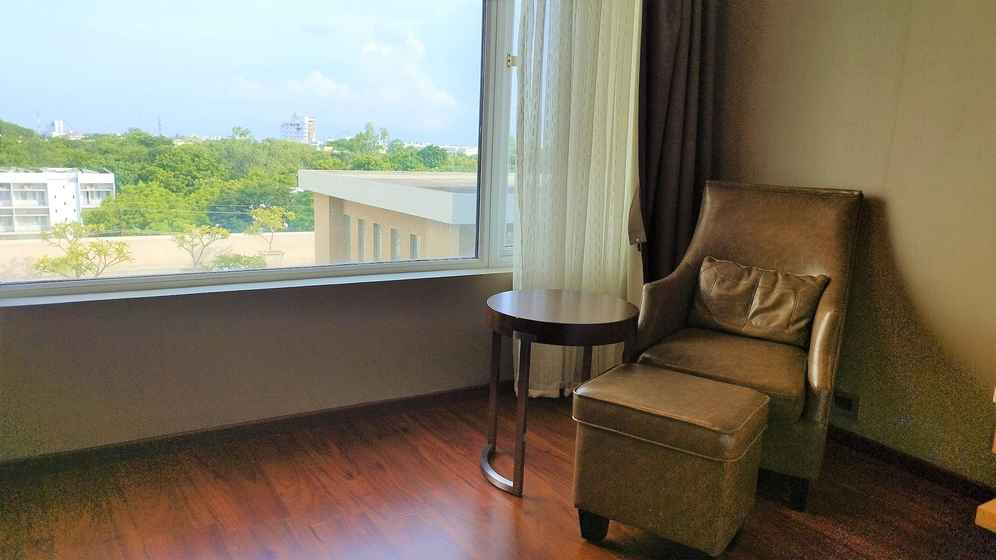 Suite King Bed One Bedroom 