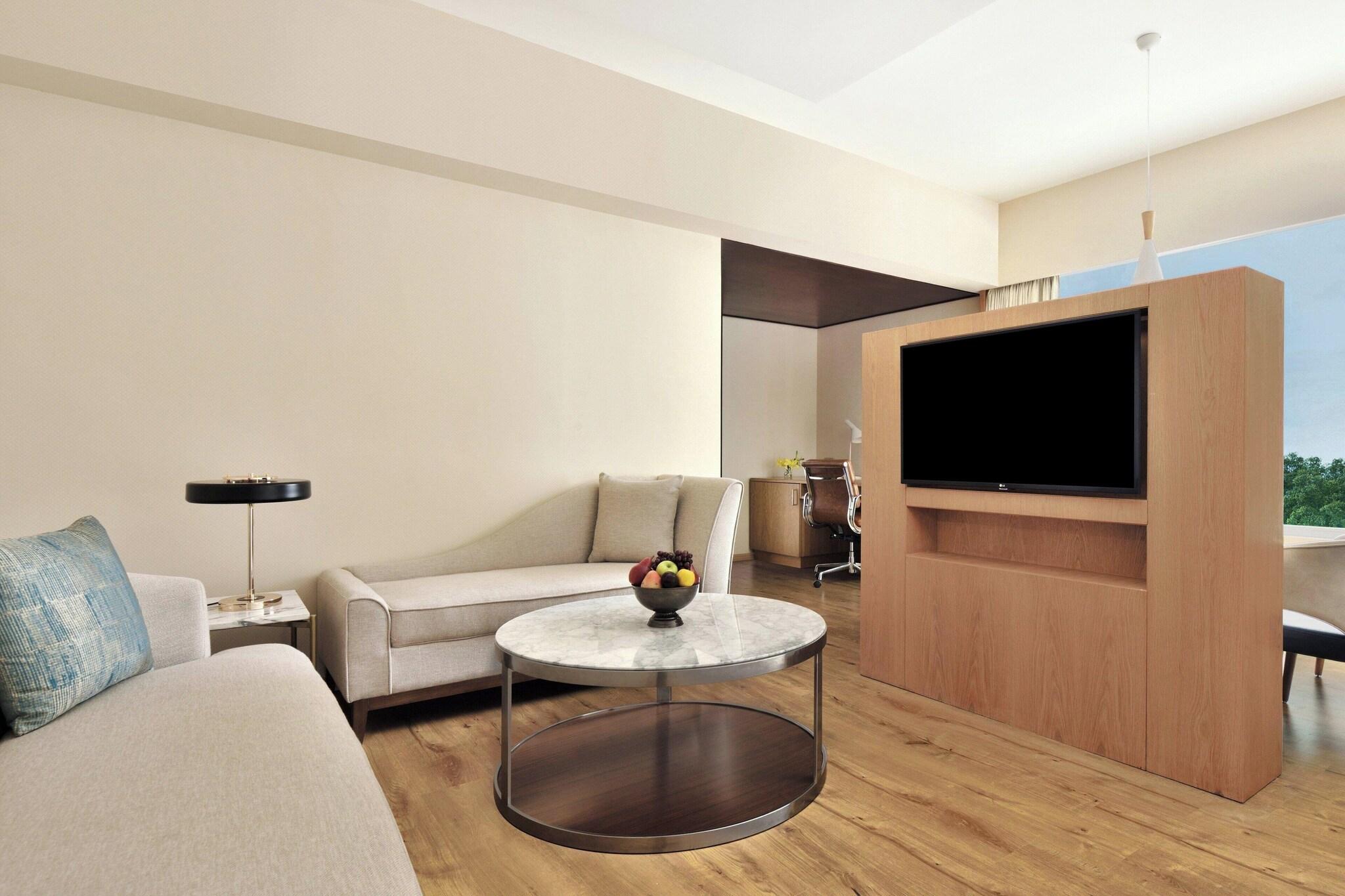 Junior Suite King Size Bed