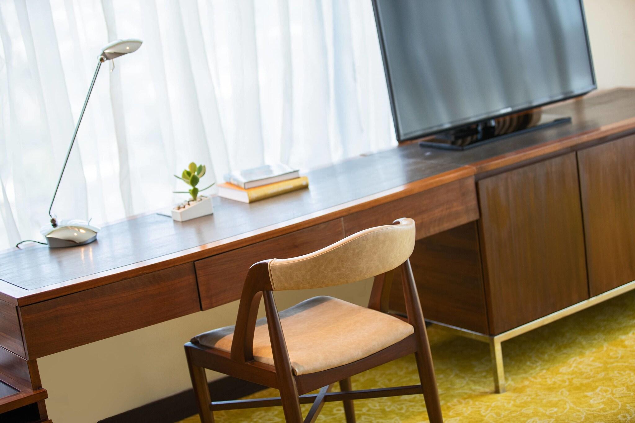 Suite Executive King Bed