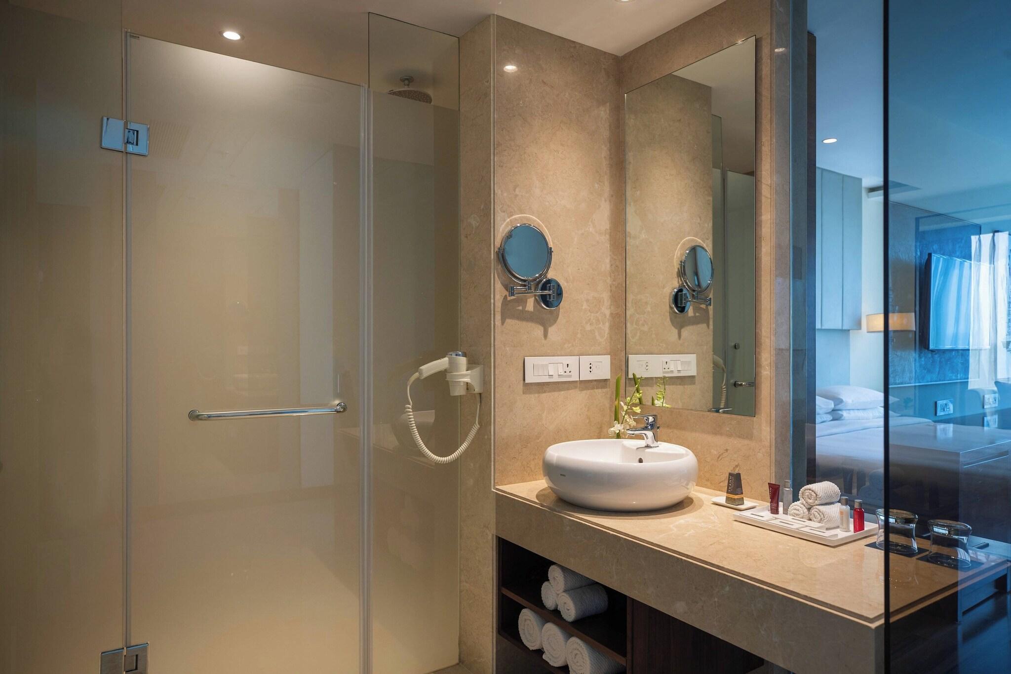 Double Superior King Bed