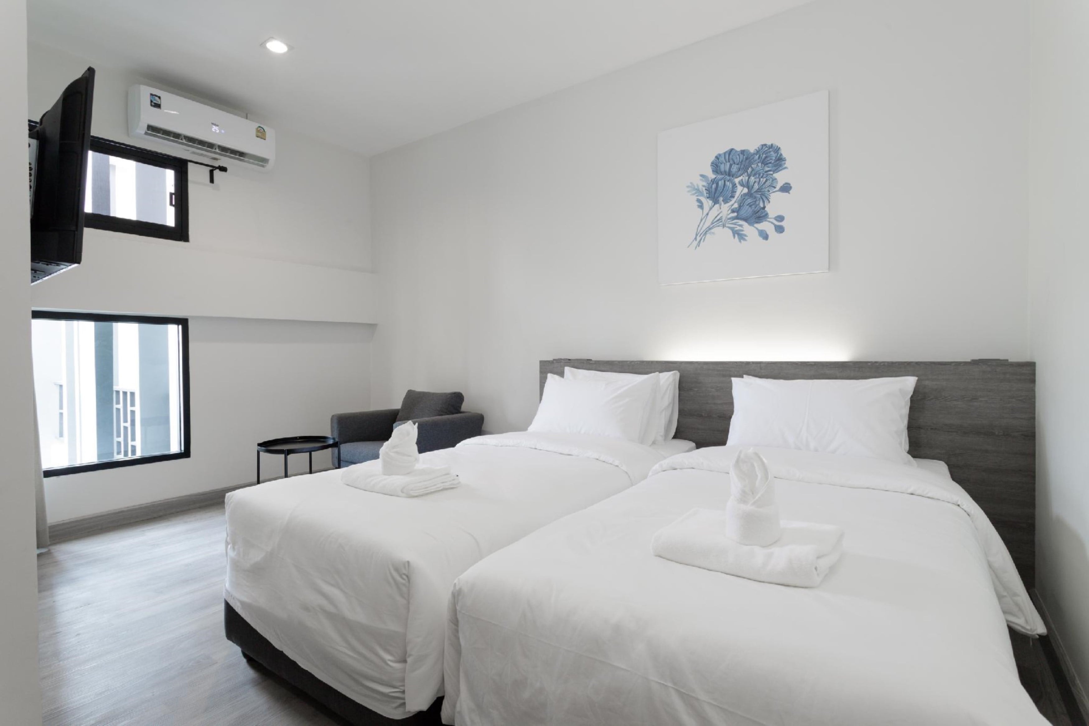 Double Deluxe King Bed