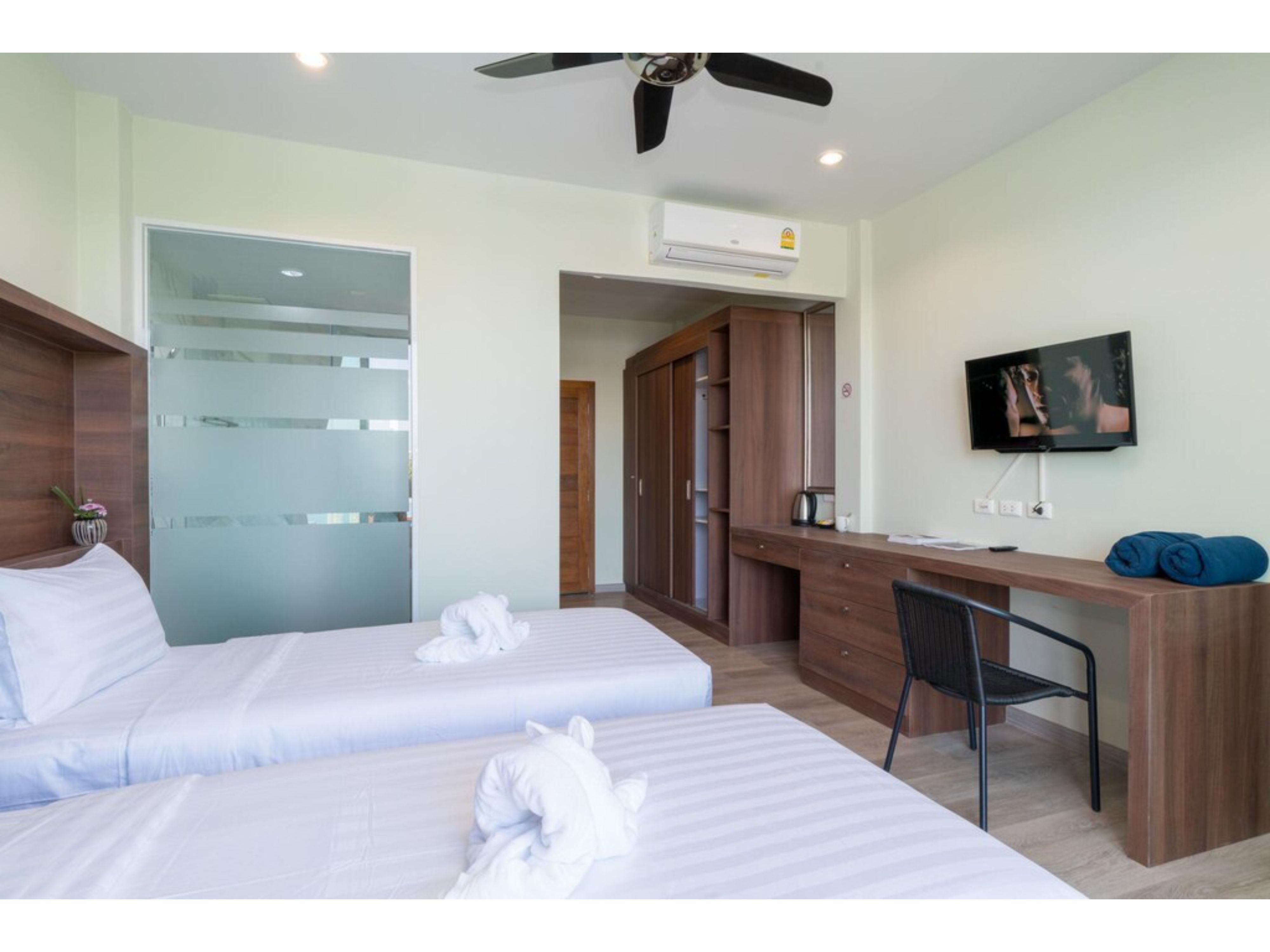 Family Room Deluxe Two Bedroom