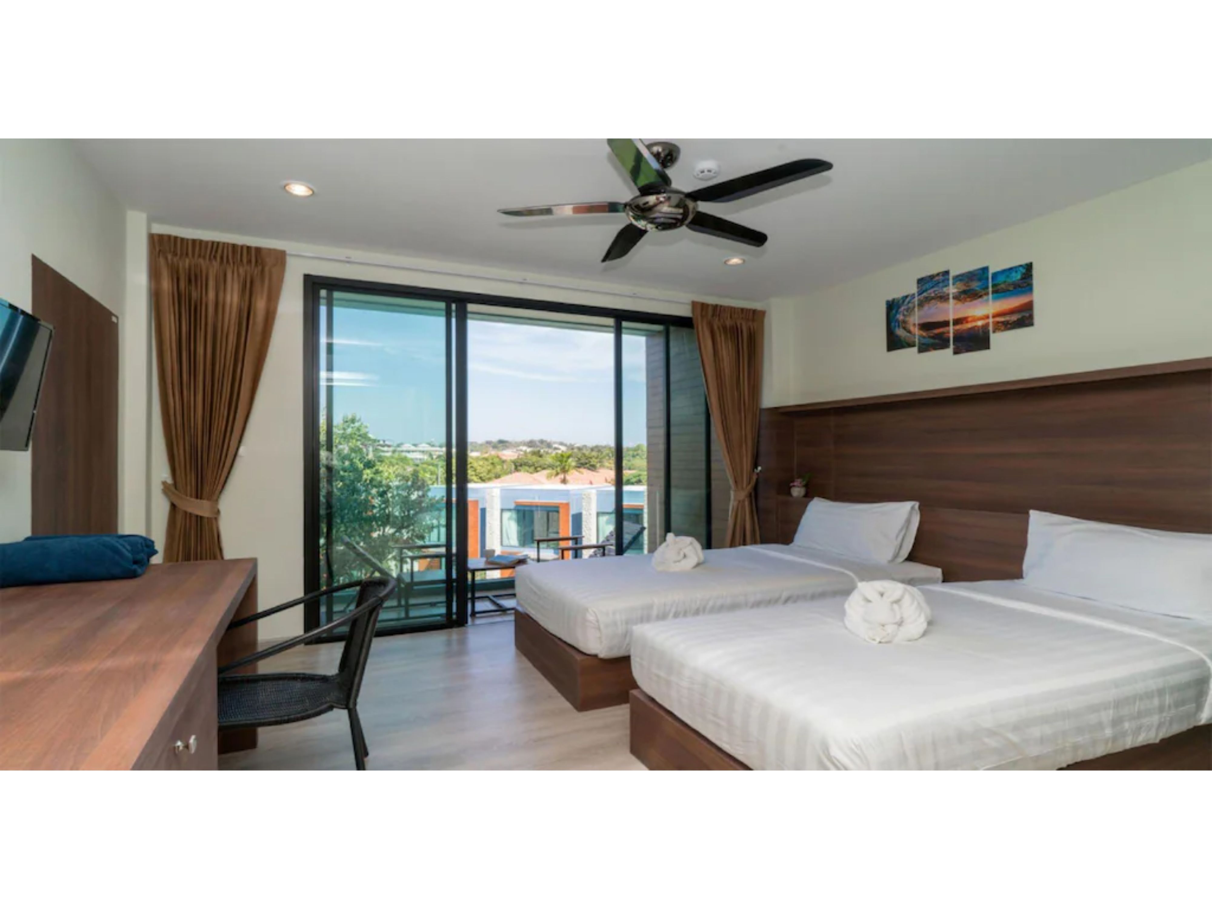 Twin Superior Pool View