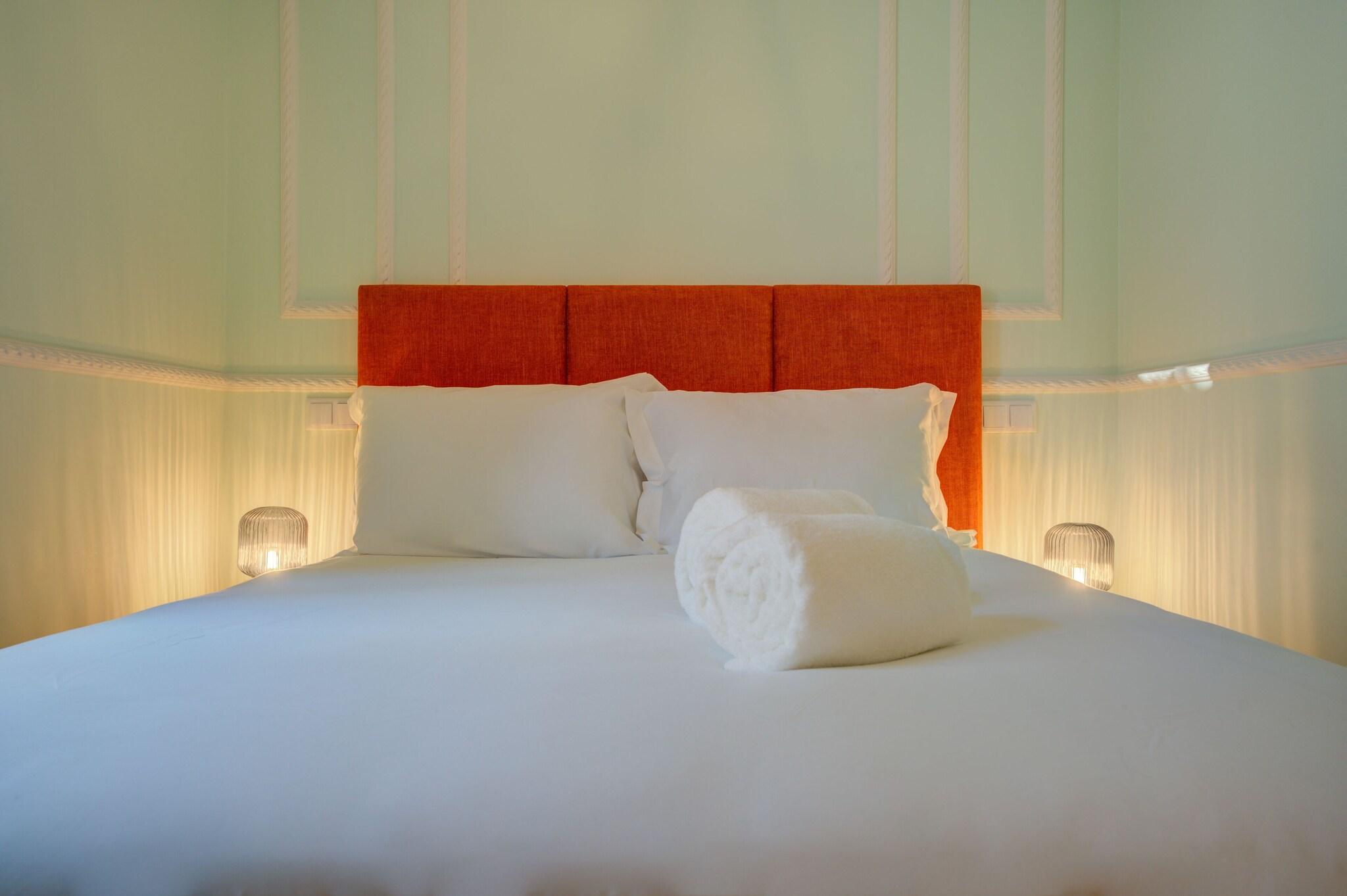 Double Queen Size Bed