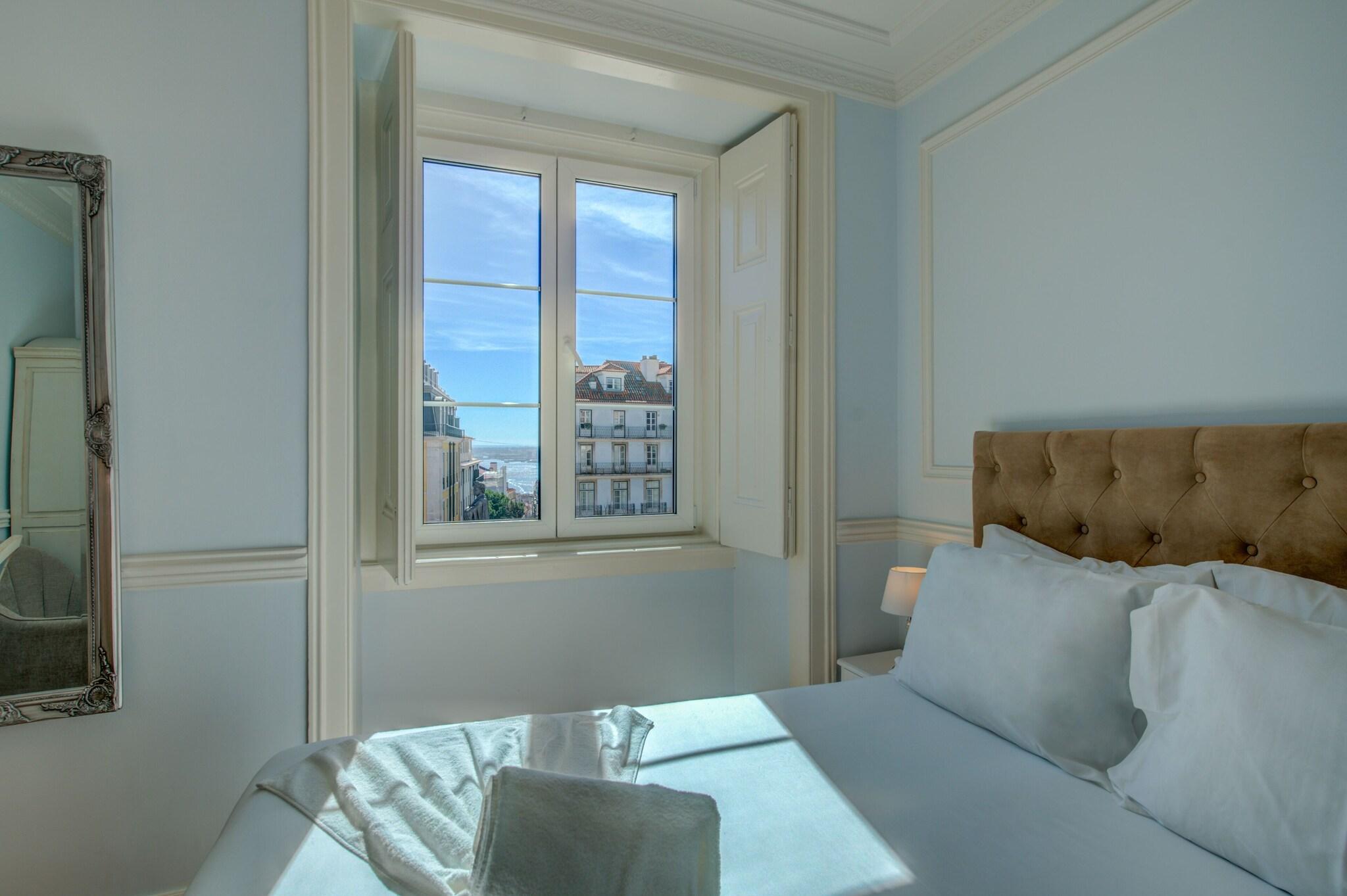 Double Queen Size Bed