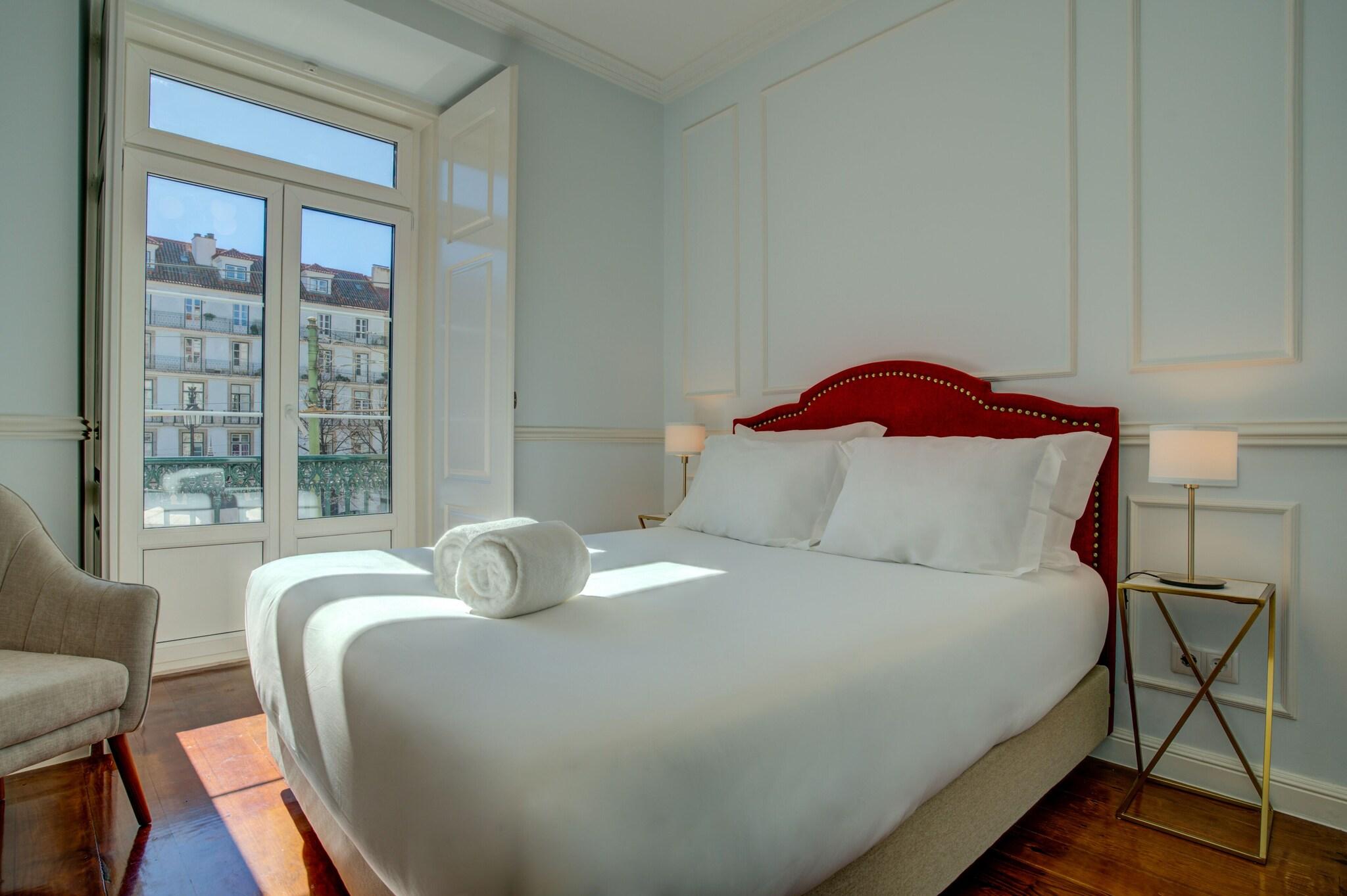 Double Queen Size Bed