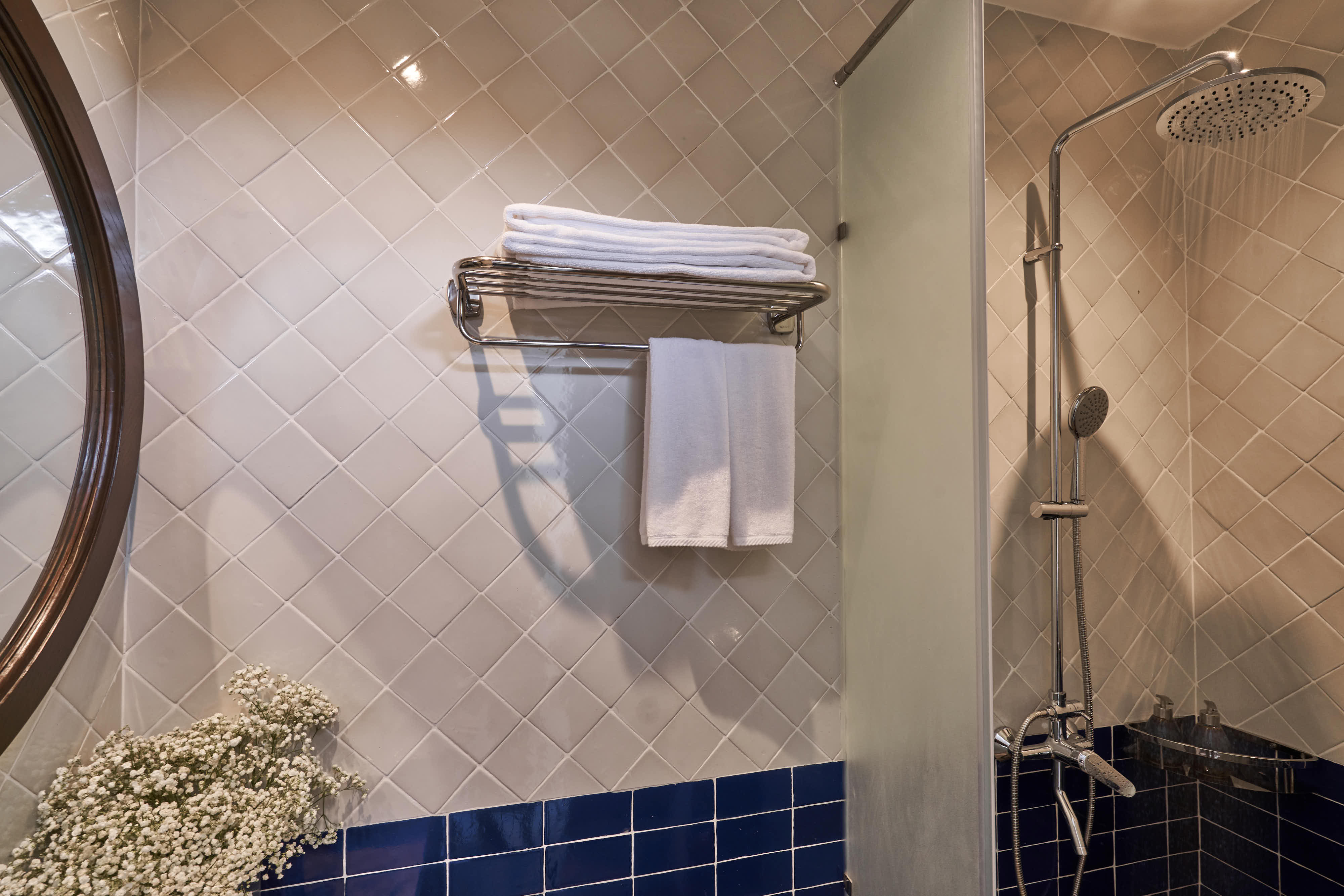 Twin Deluxe City View