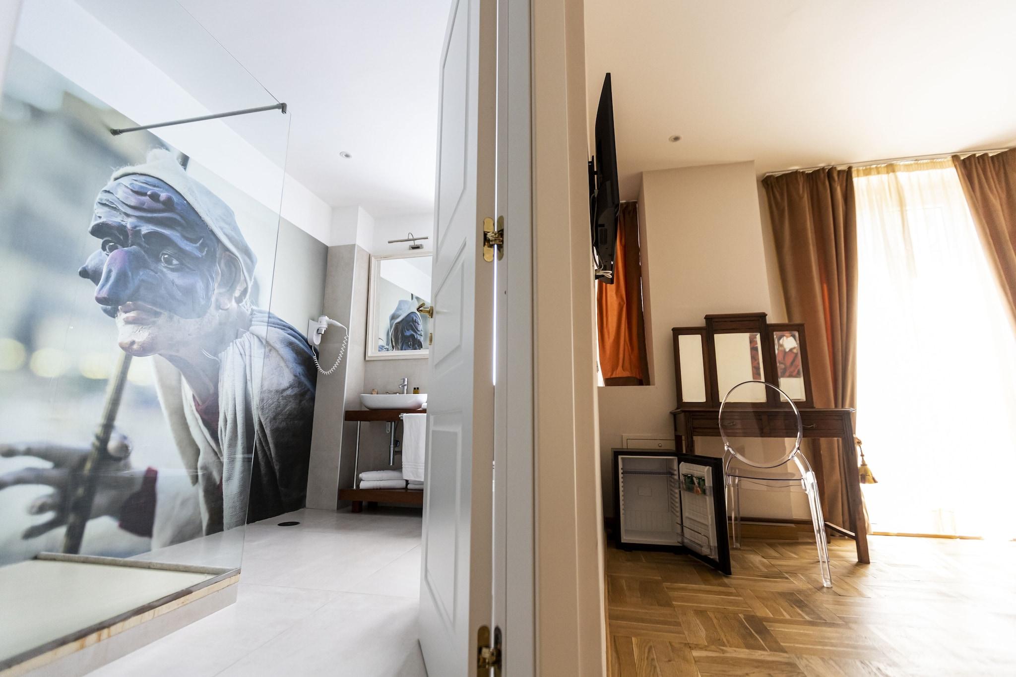 Double Deluxe One Bed