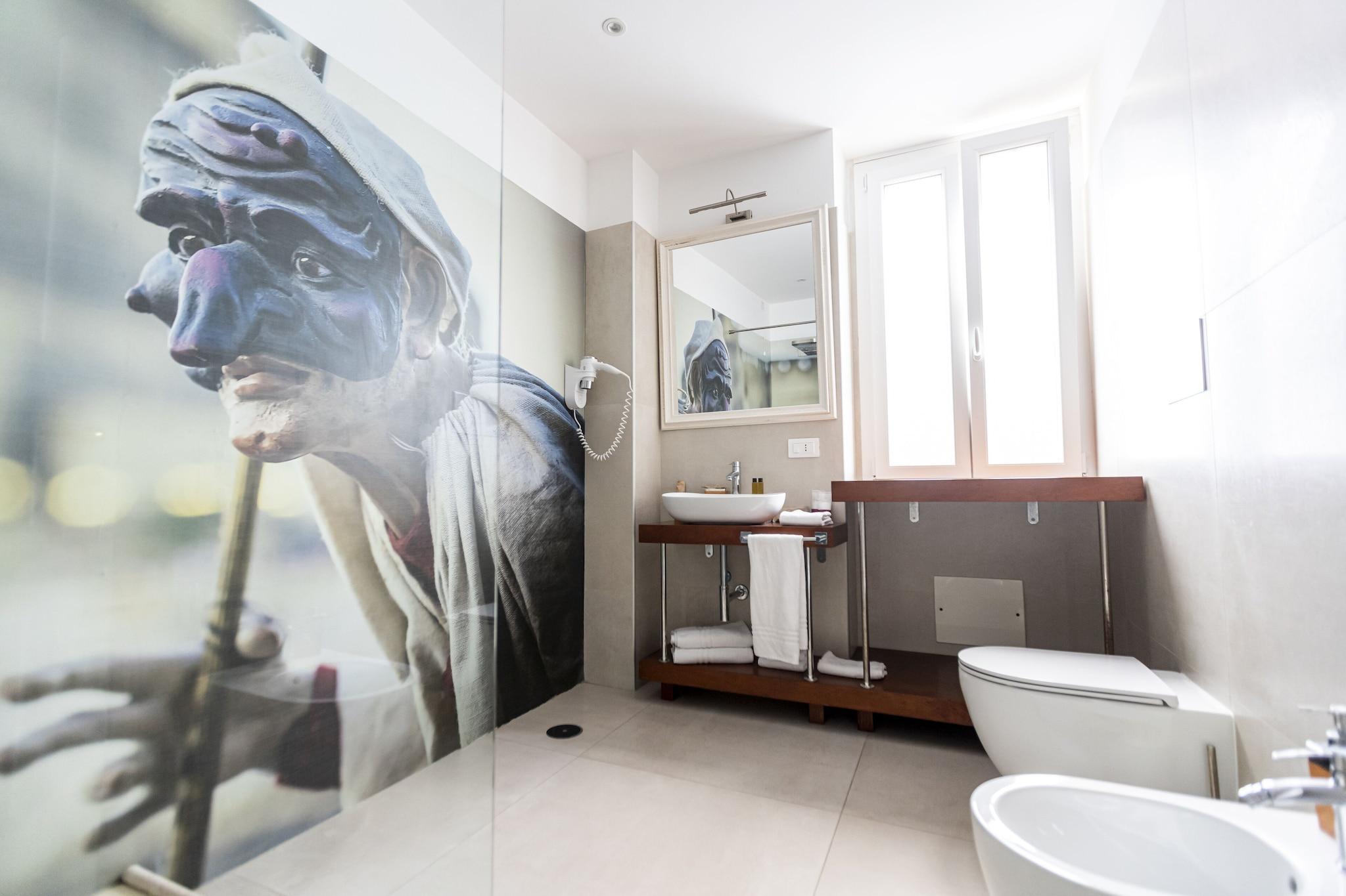 Double Deluxe One Bed