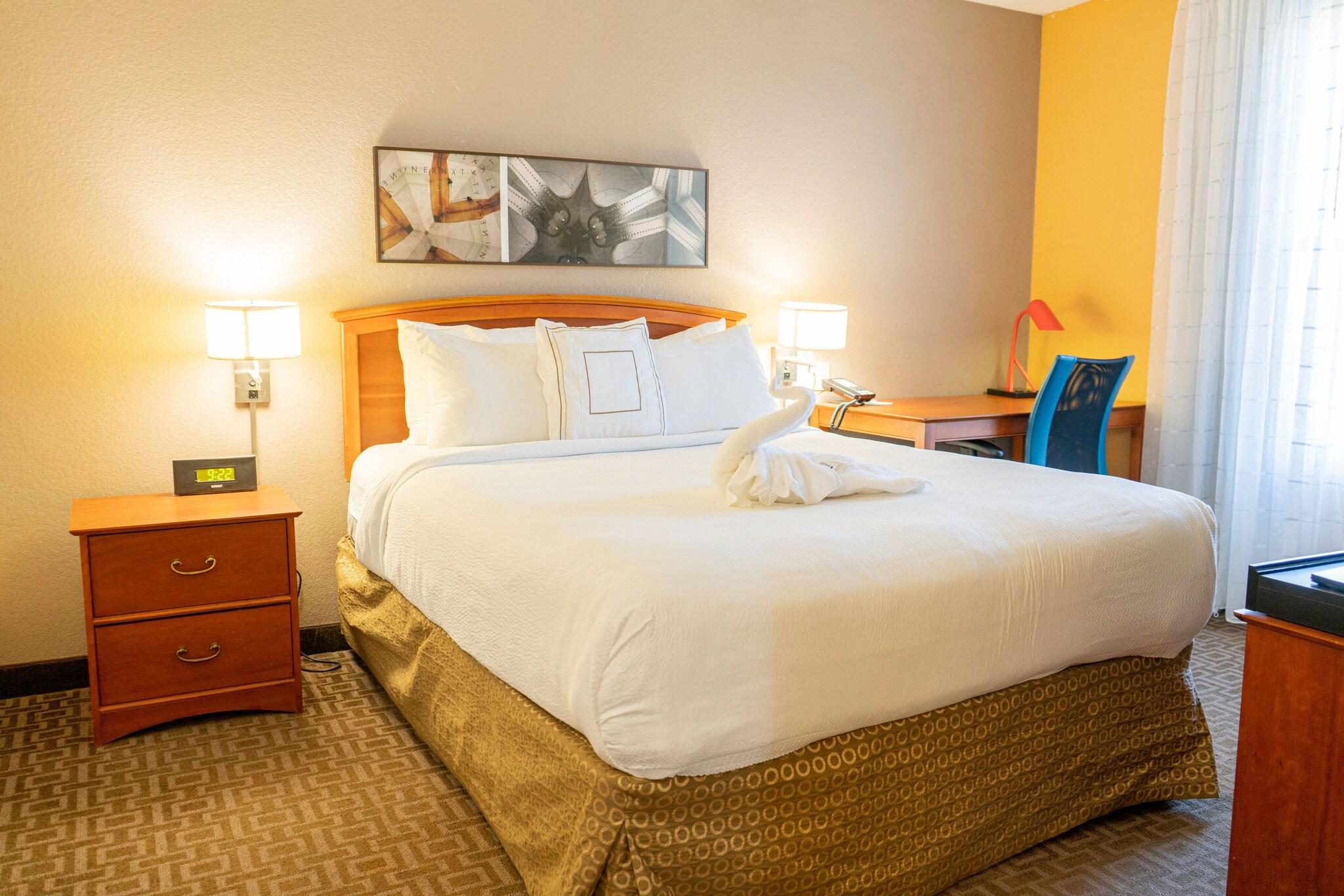 Studio Queen Size Bed