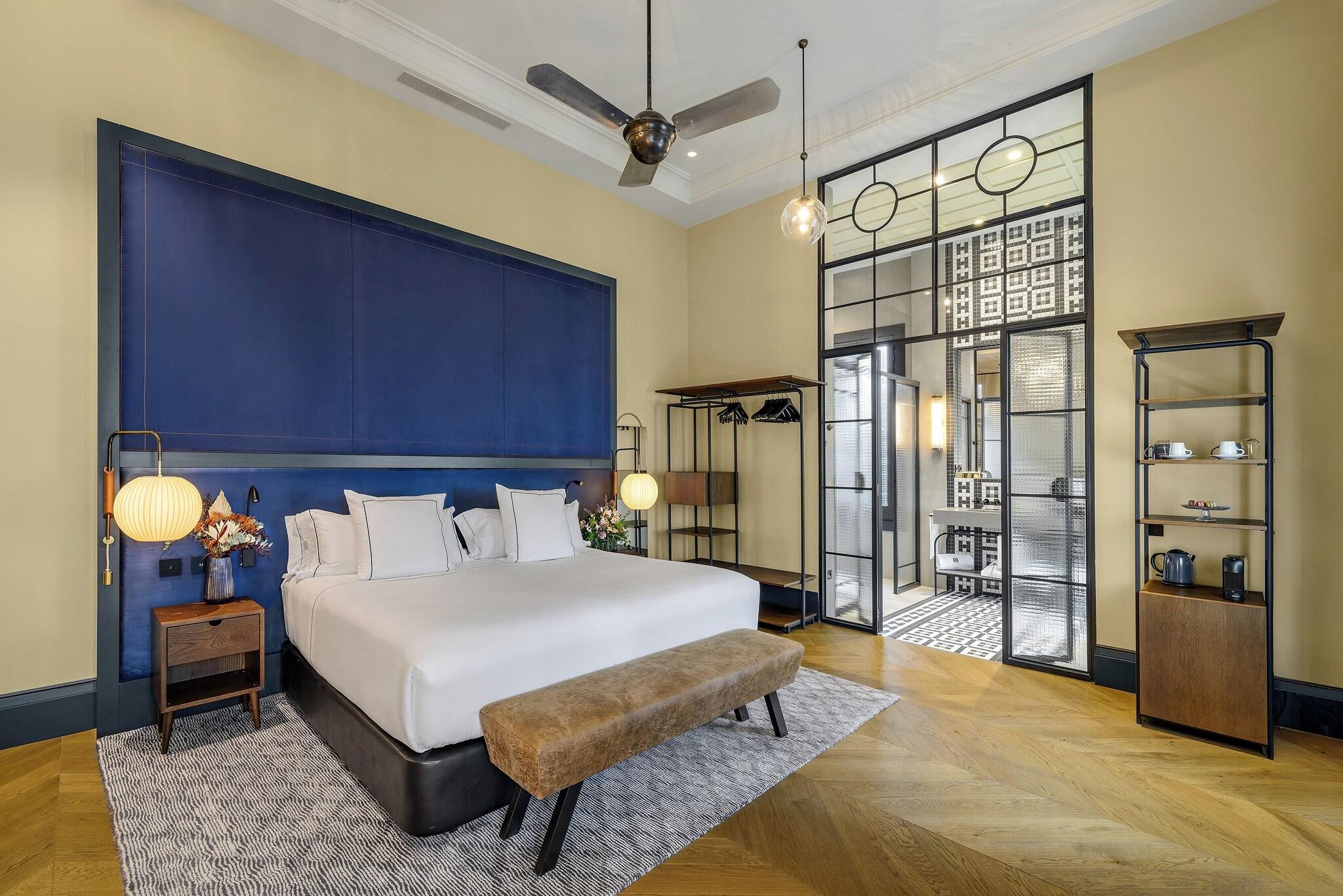 Double Premium King Bed