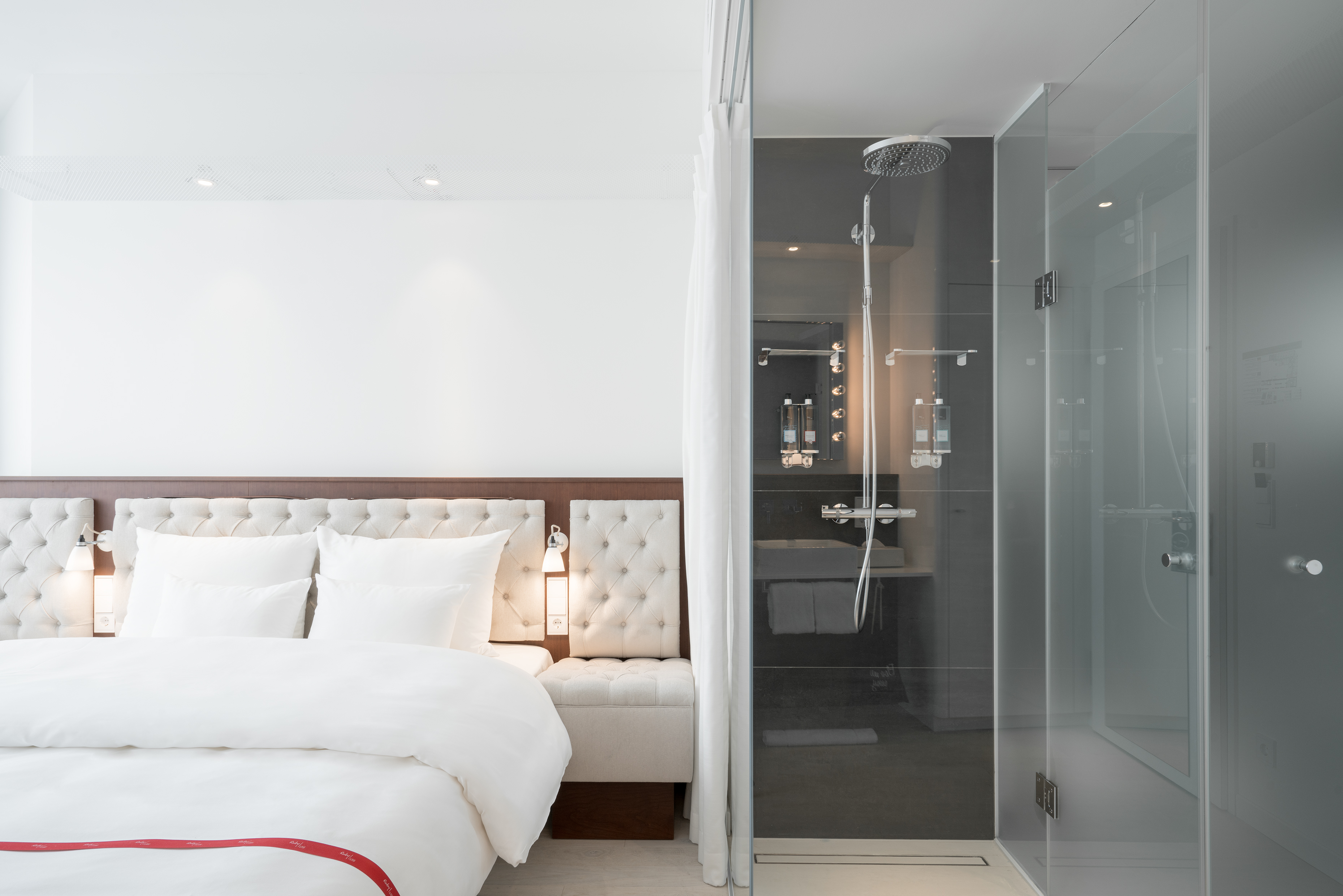 Double Superior Queen Bed