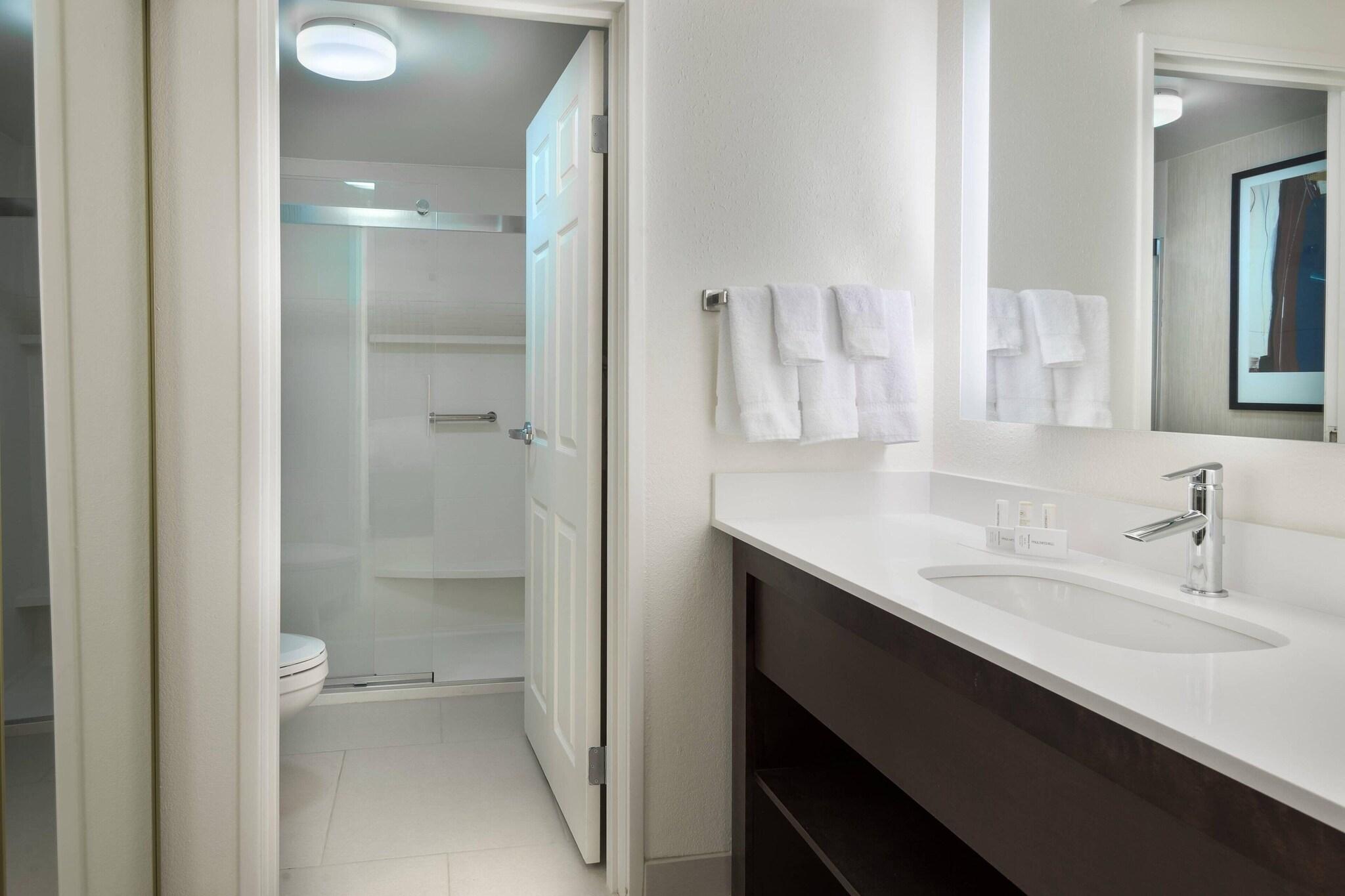 Studio King Size Bed