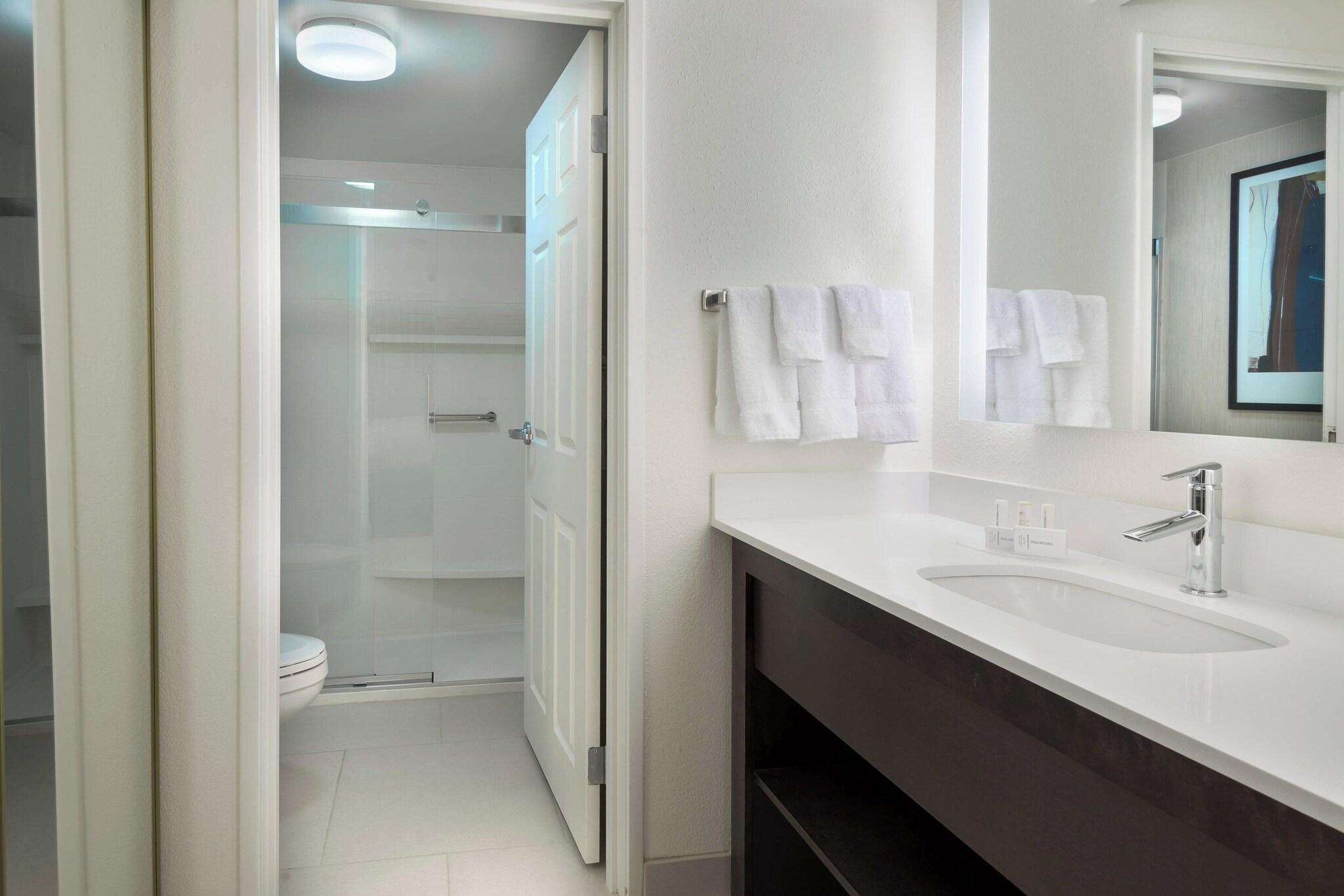 Studio King Size Bed