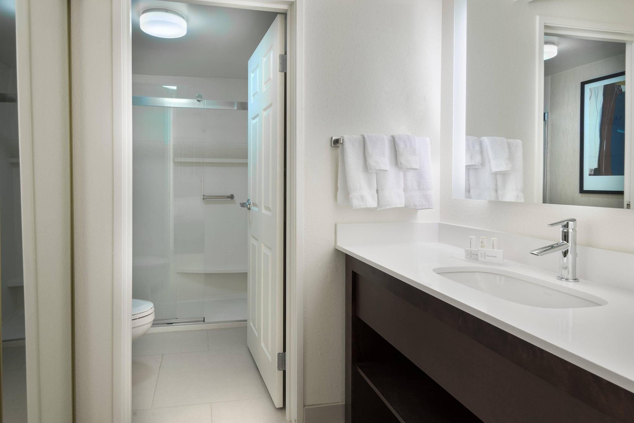 Studio King Size Bed