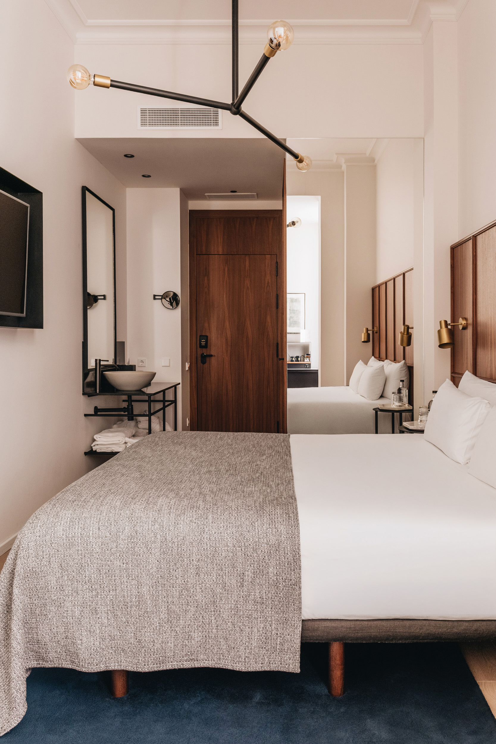 Double King Size Bed
