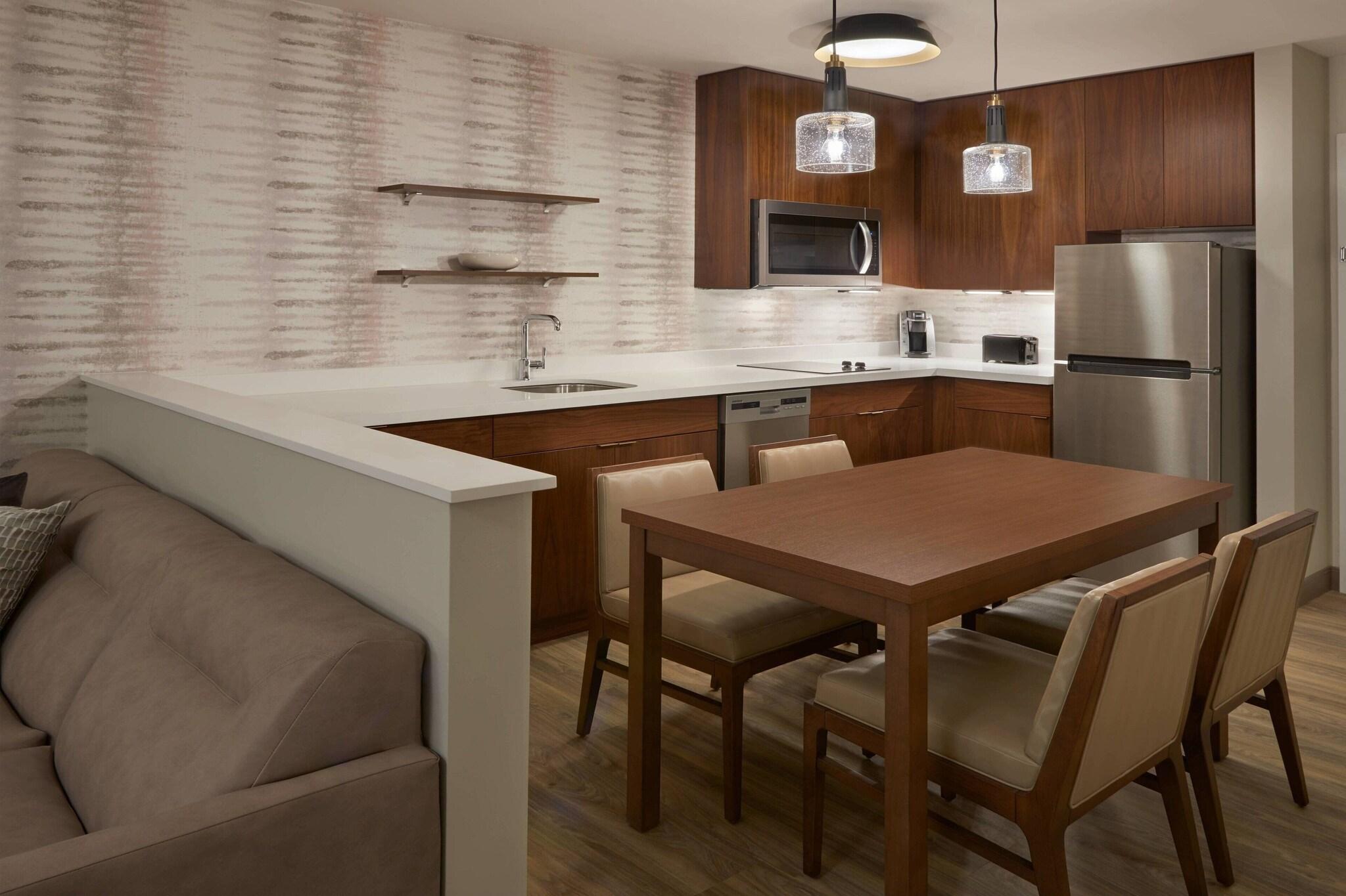 Studio King Size Bed