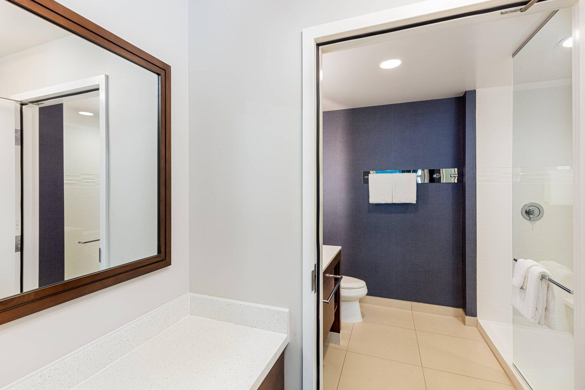 Studio King Size Bed