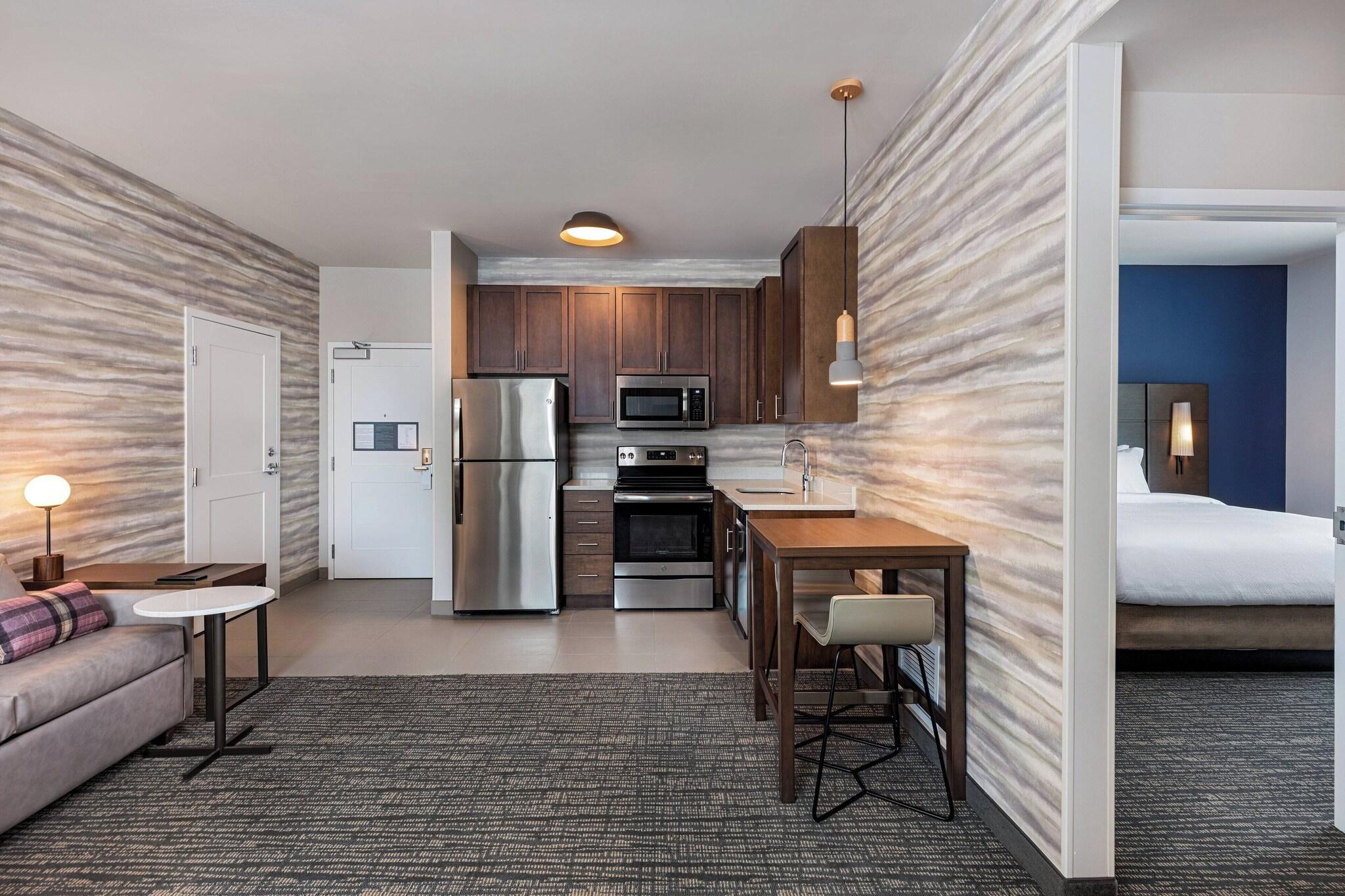 Suite King Bed One Bedroom 