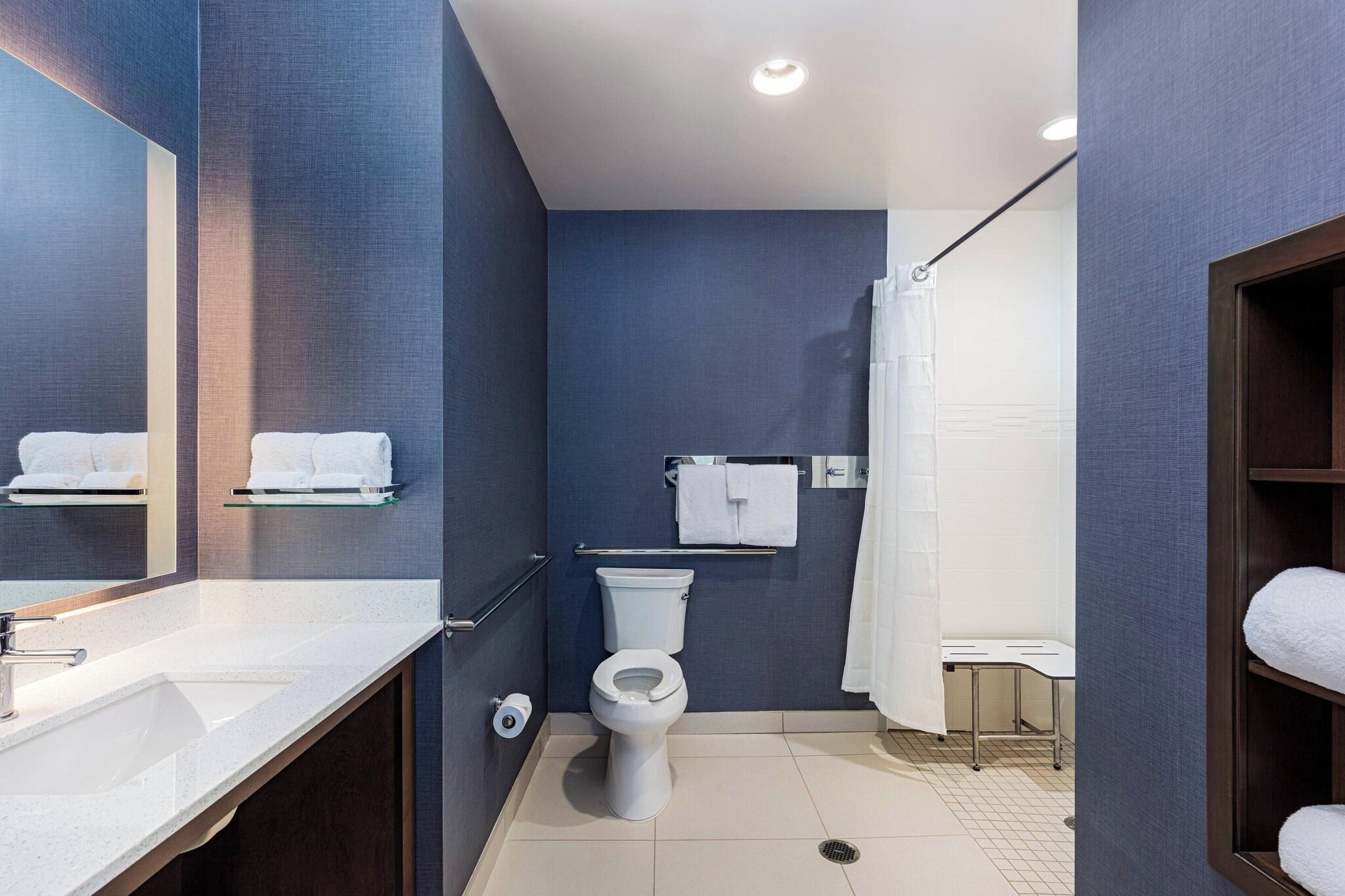 Studio King Size Bed