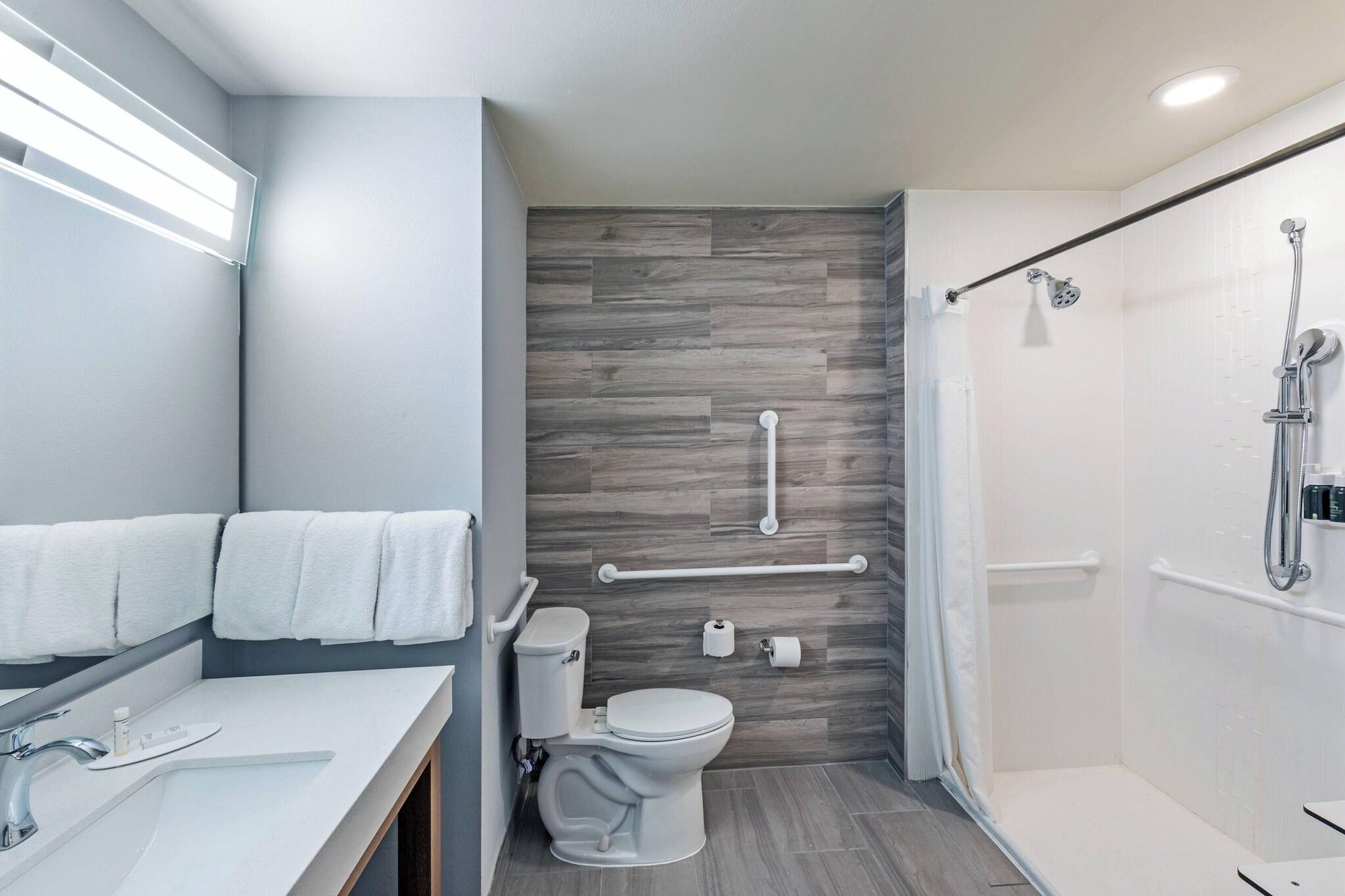 Suite Ocean View Two Queen Beds