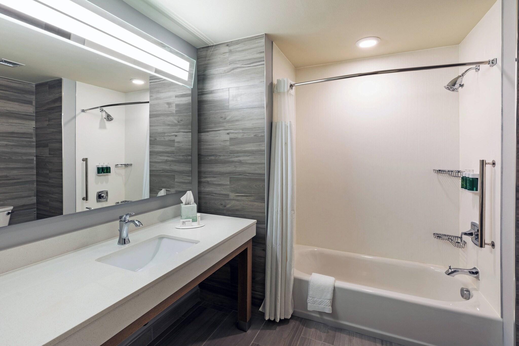 Suite Ocean View Two Queen Beds