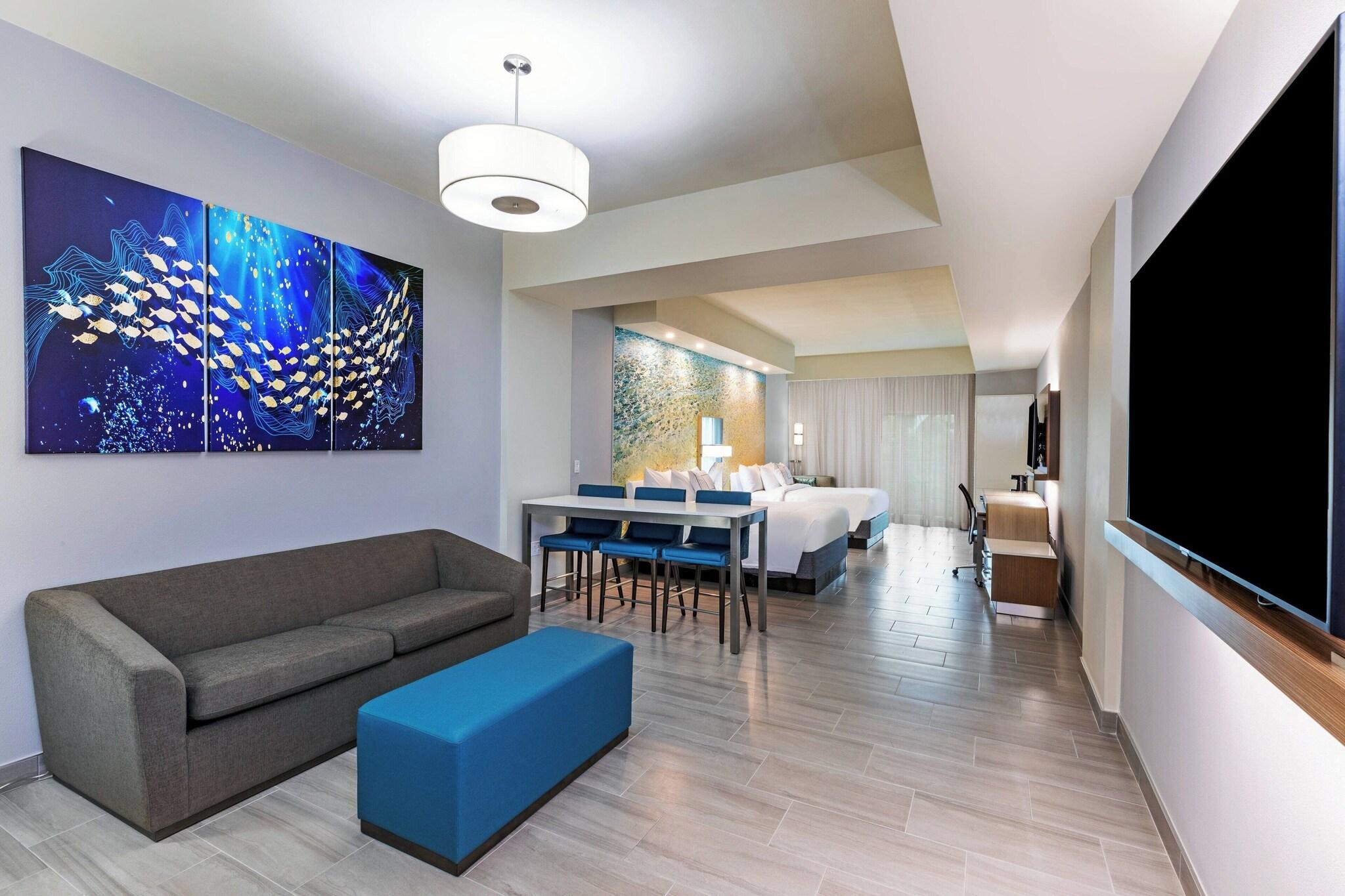 Suite Two Queen Beds Pool View