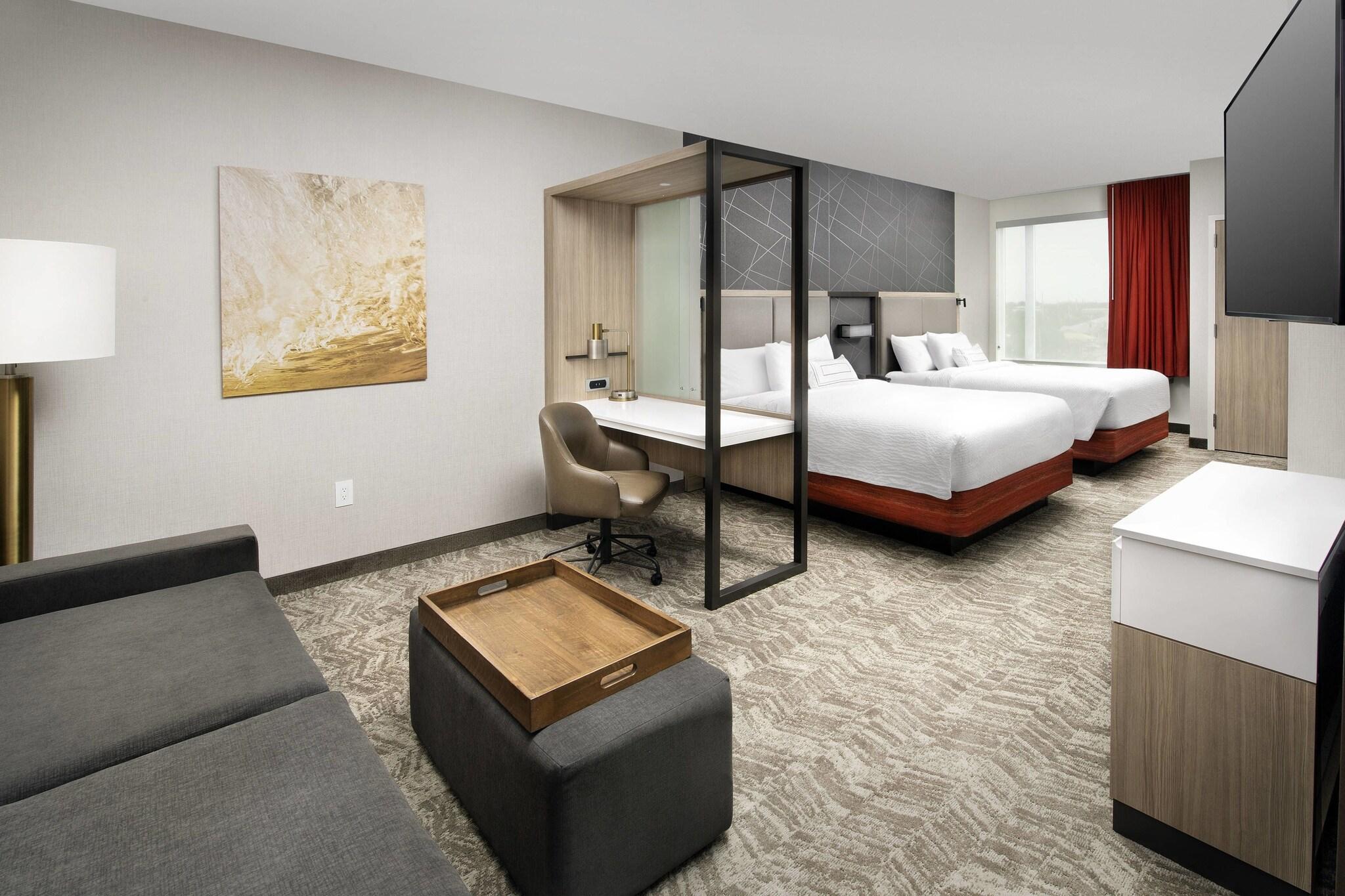 Suite Two Queen Beds