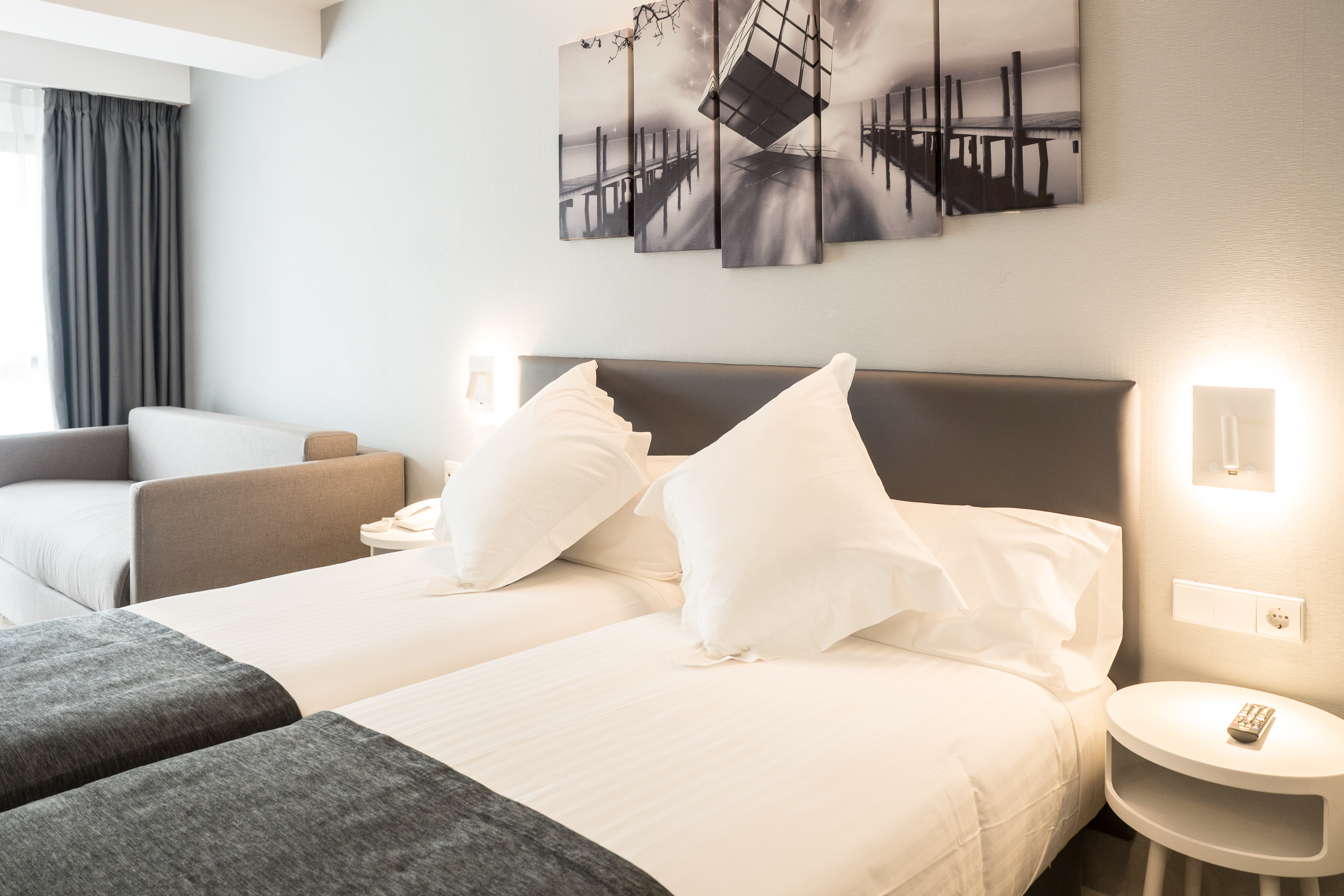 Family Room Capacity 4