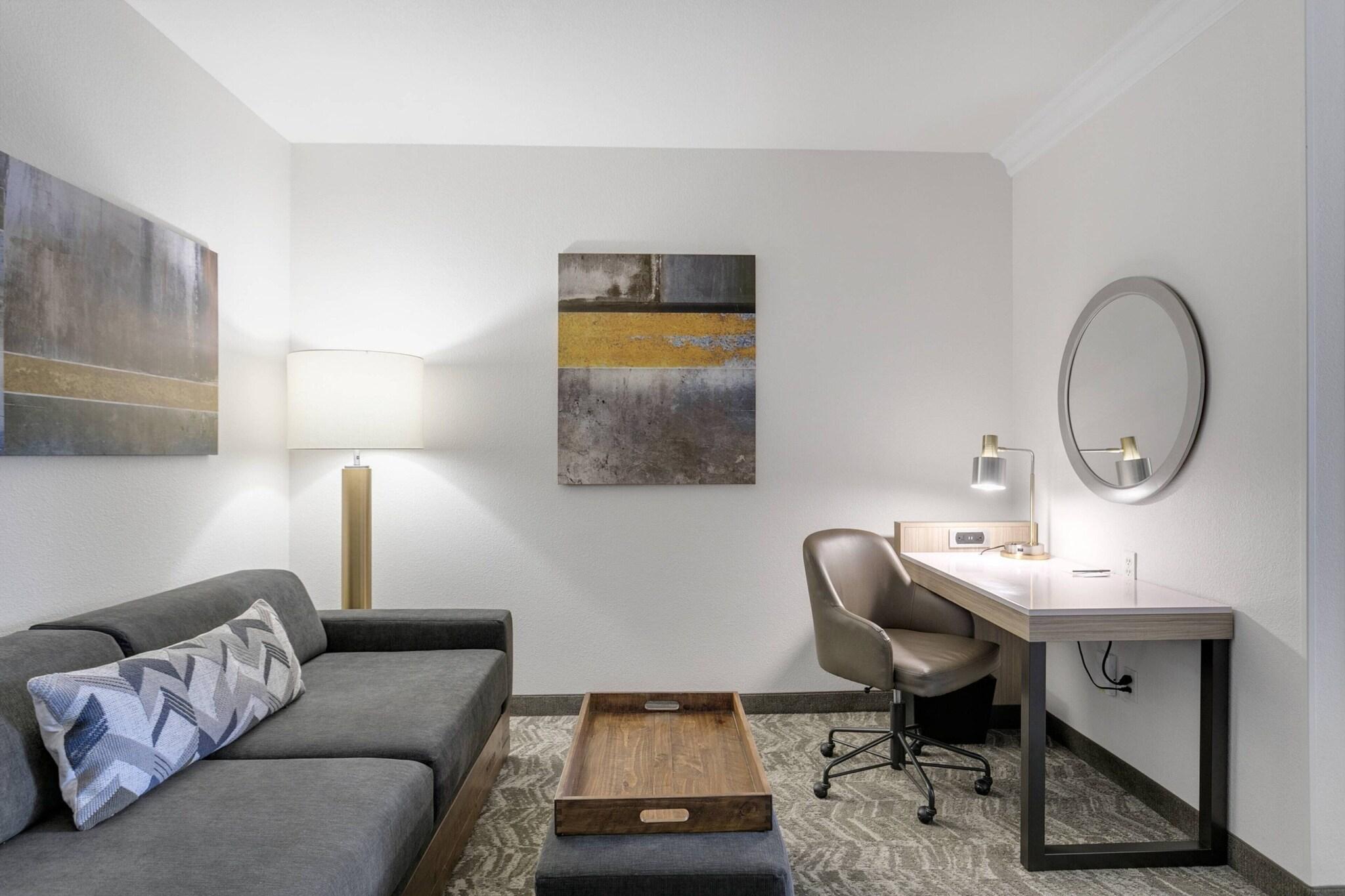 Suite Two Queen Beds