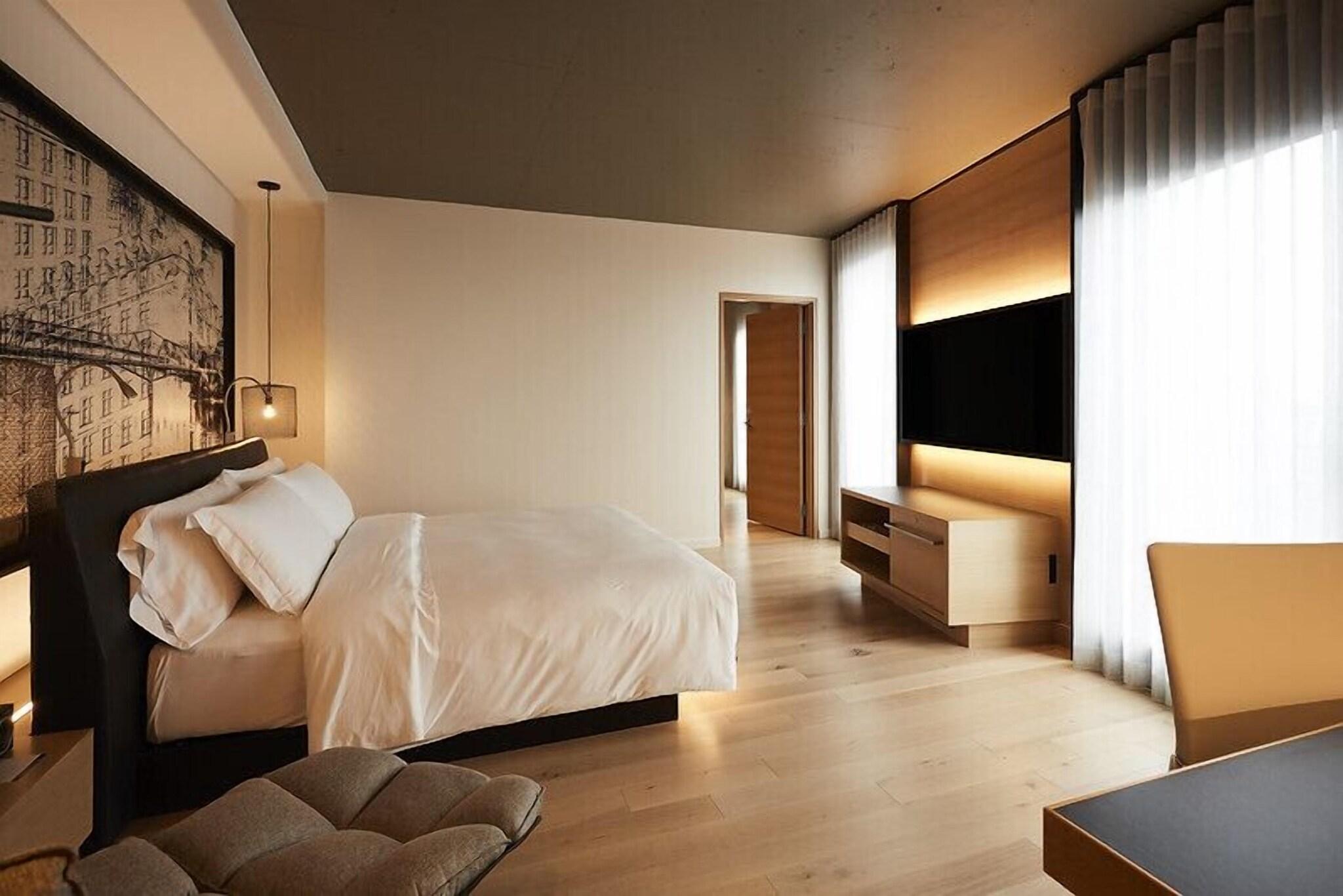 Suite Premier King Bed