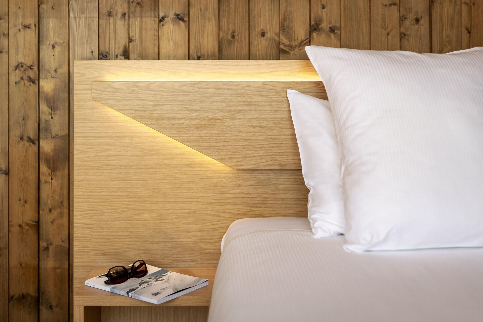 Double Superior Queen Bed