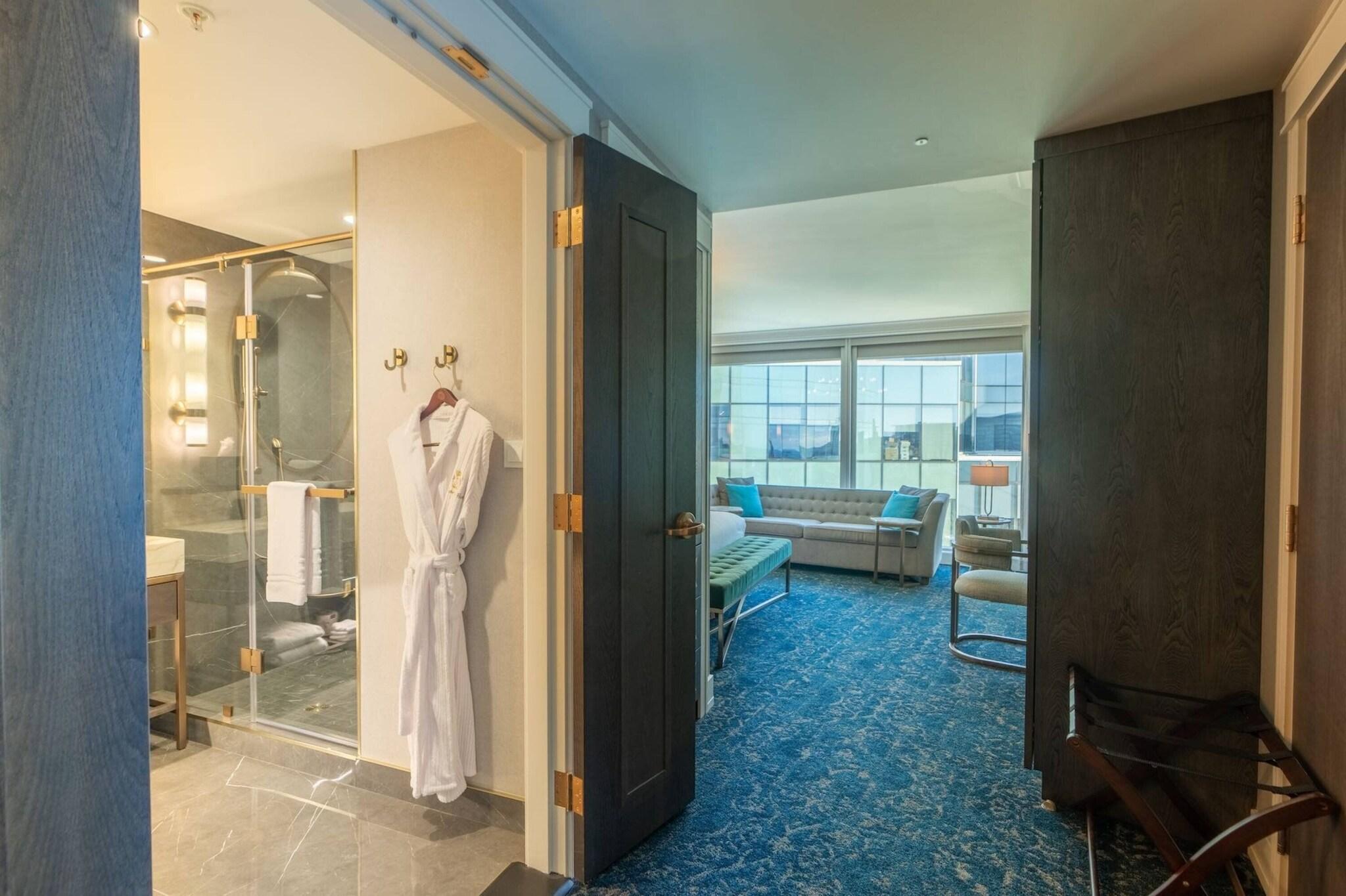 Studio King Size Bed