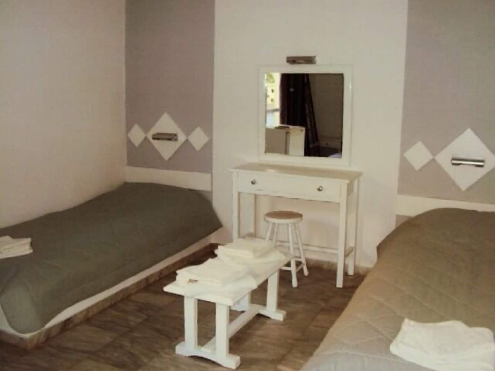 Single Mountain View