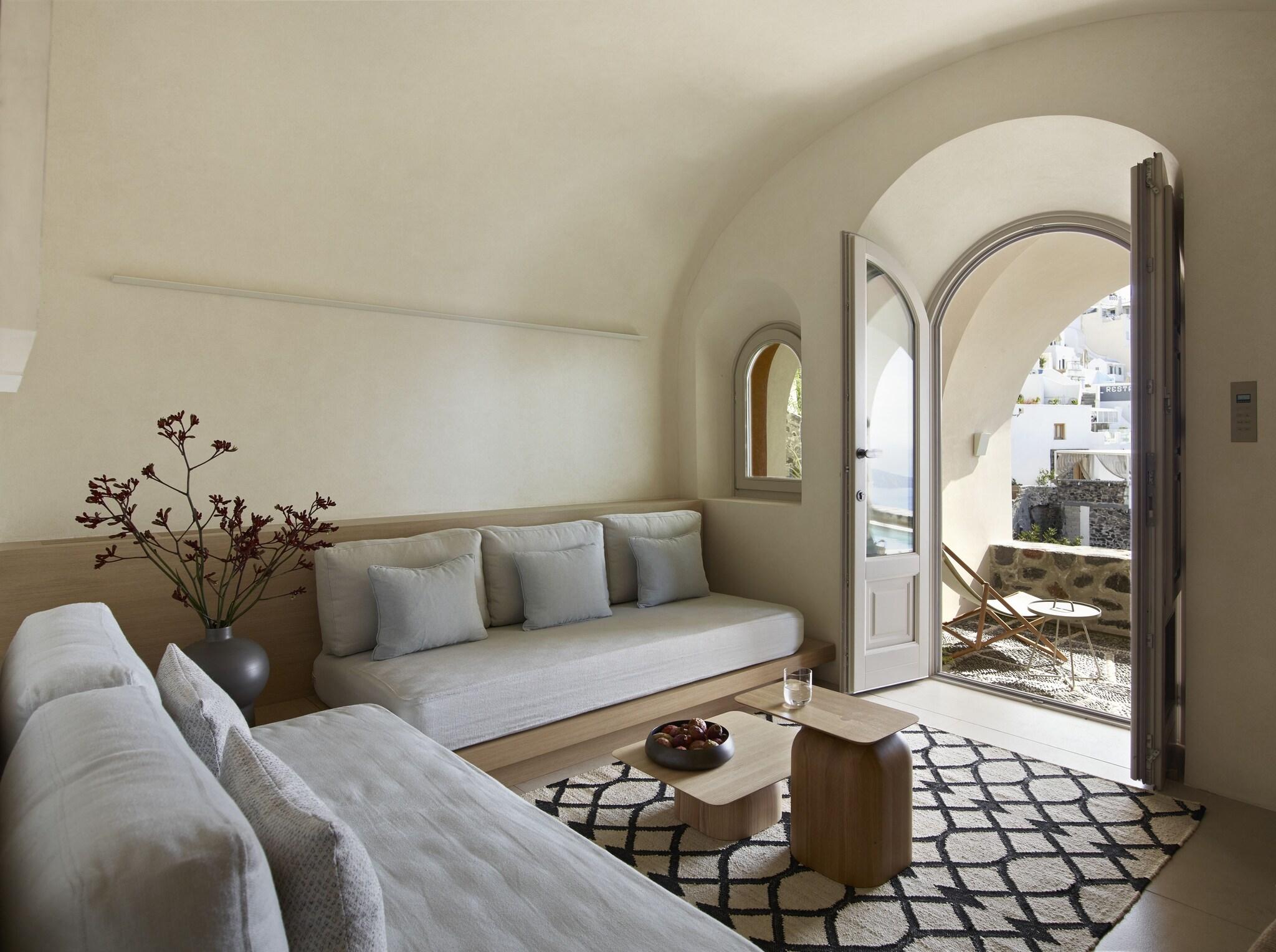 Suite Queen Size Bed