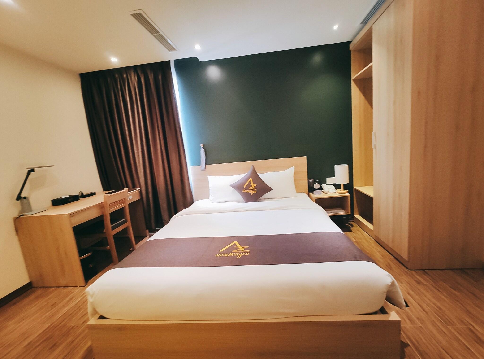 Double Deluxe Queen Bed