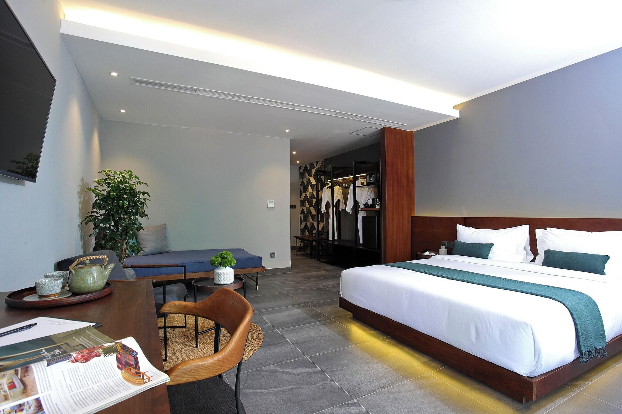 Double Deluxe City View