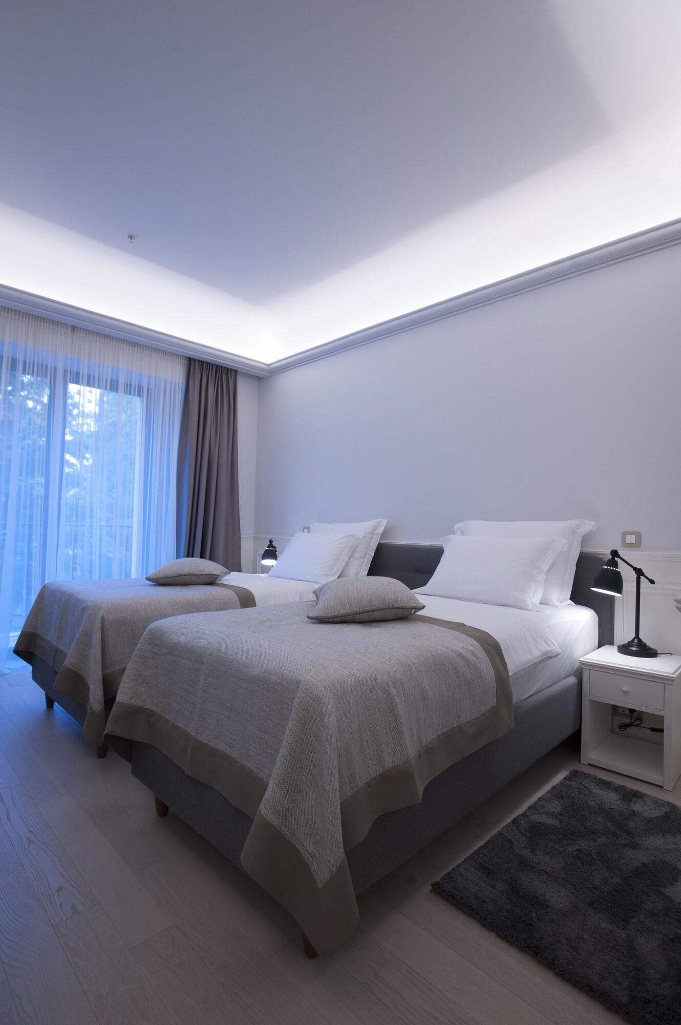 Double or Twin City View Two Beds