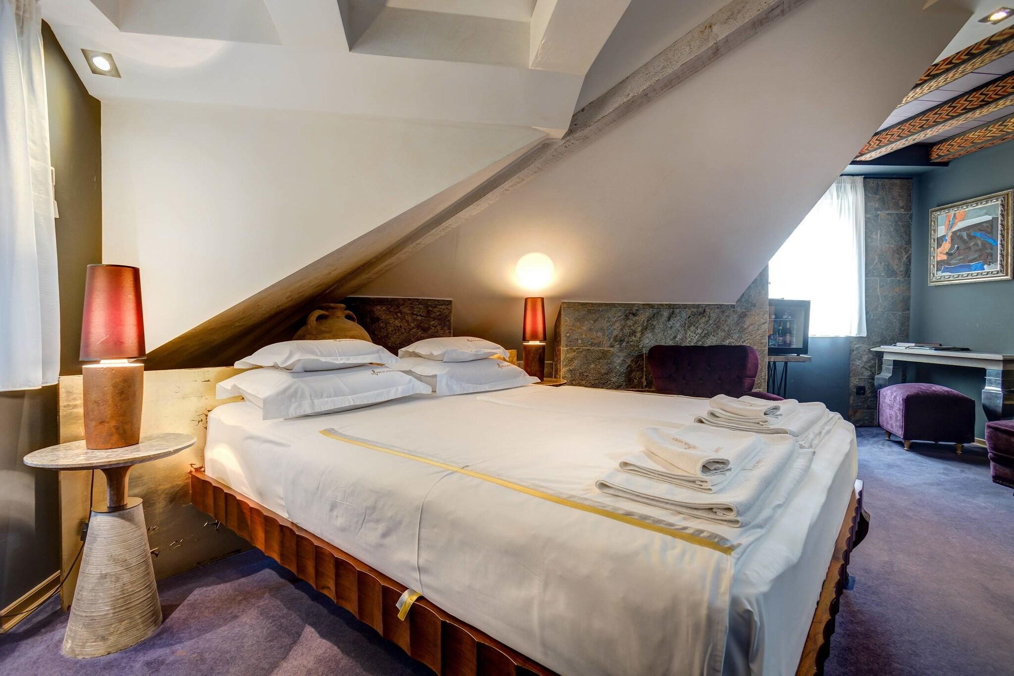 Double Superior Queen Bed