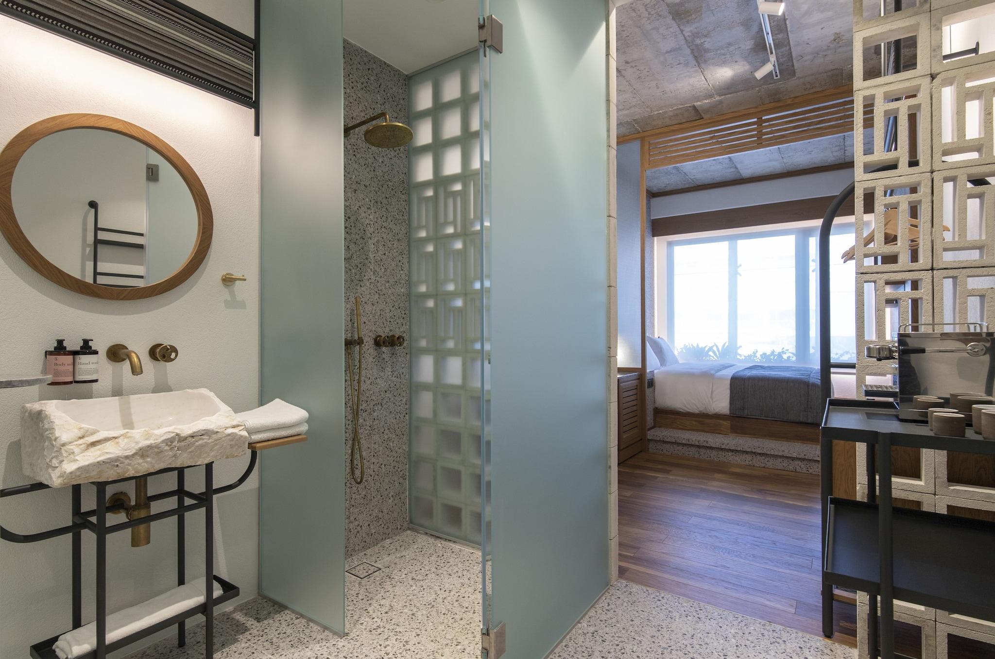 Double King Size Bed