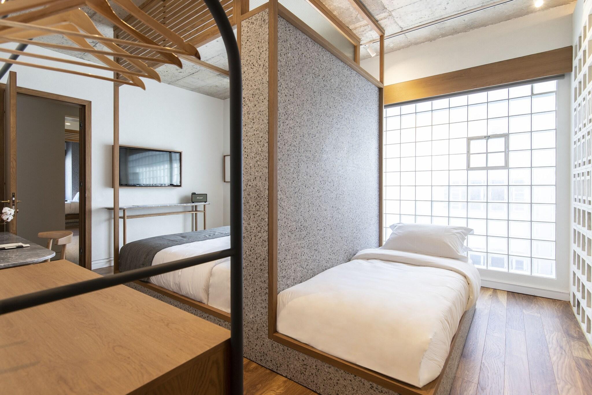 Family Room King Size Bed