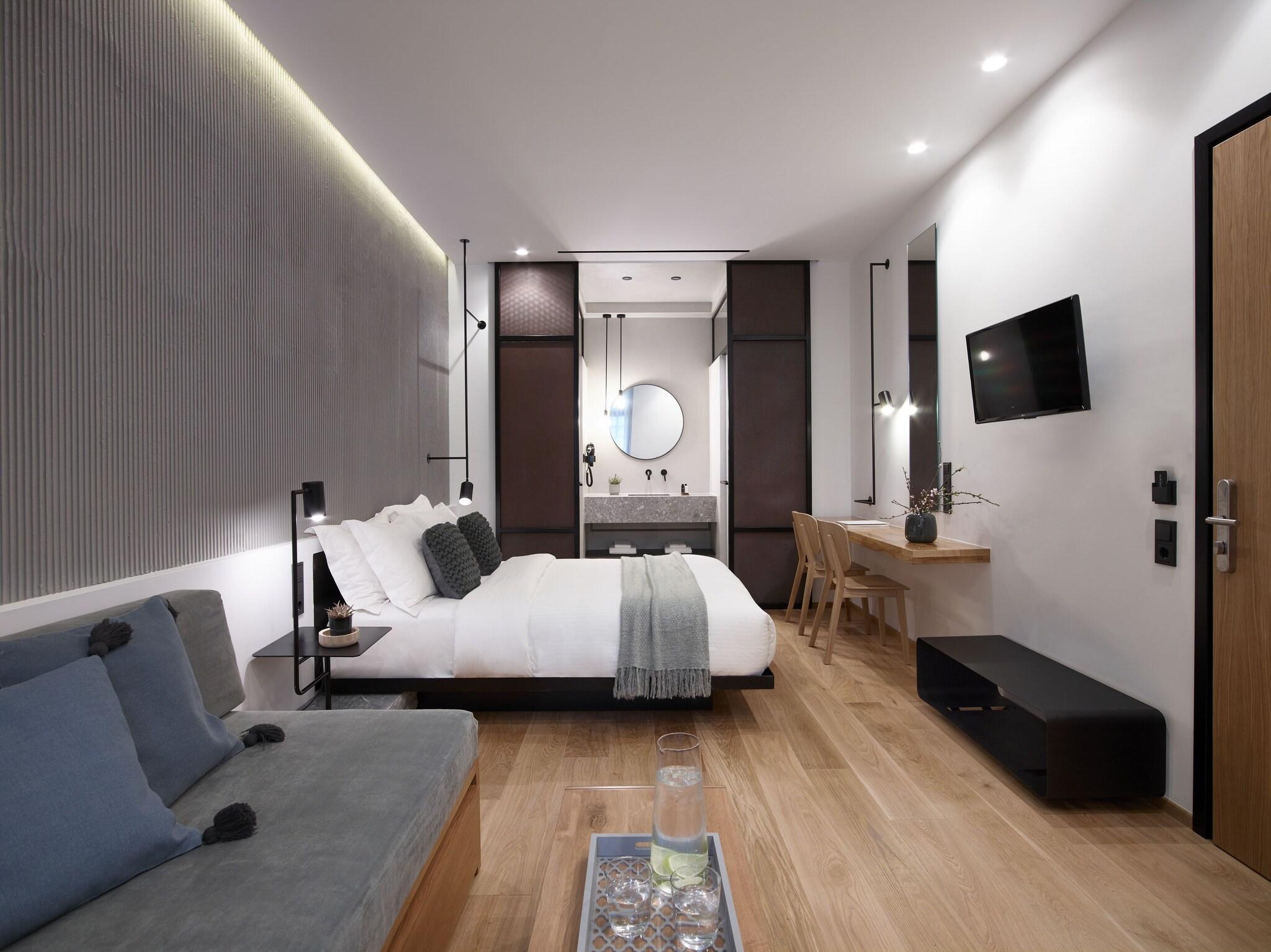 Junior Suite with Views