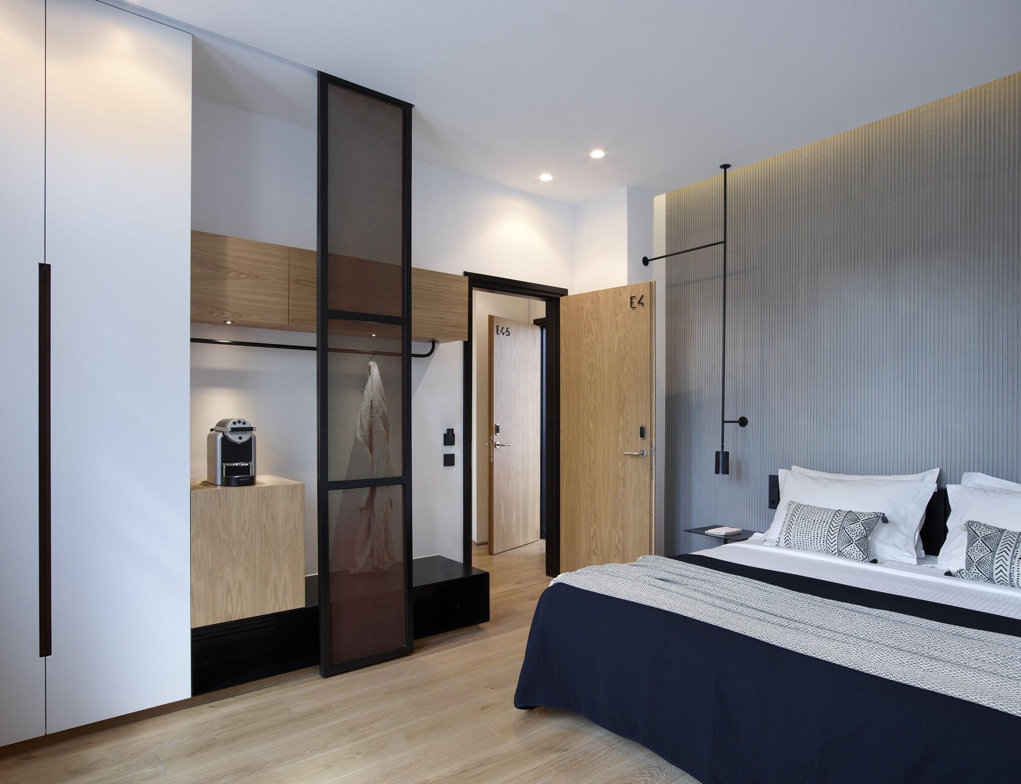 Twin Deluxe City View