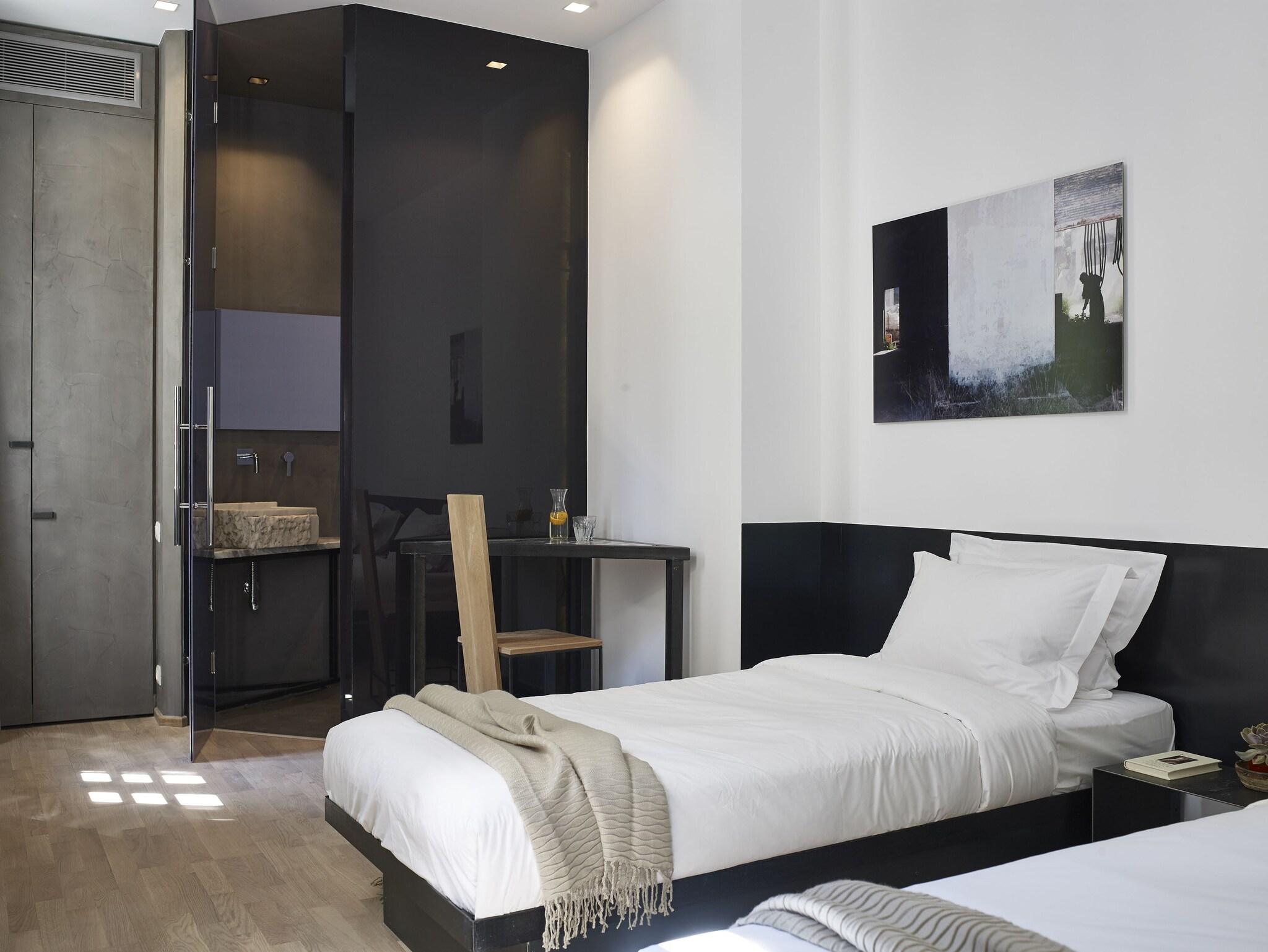 Twin Deluxe with Views